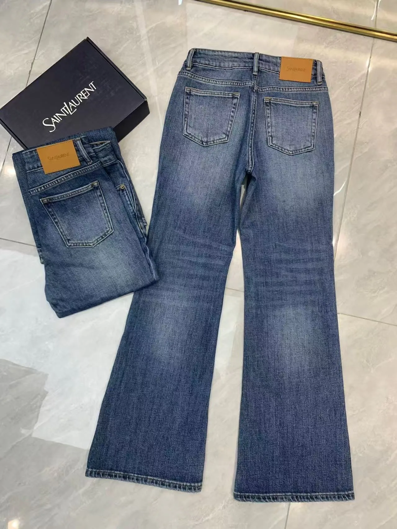 Джинсы Женские Saint Laurent 18274762