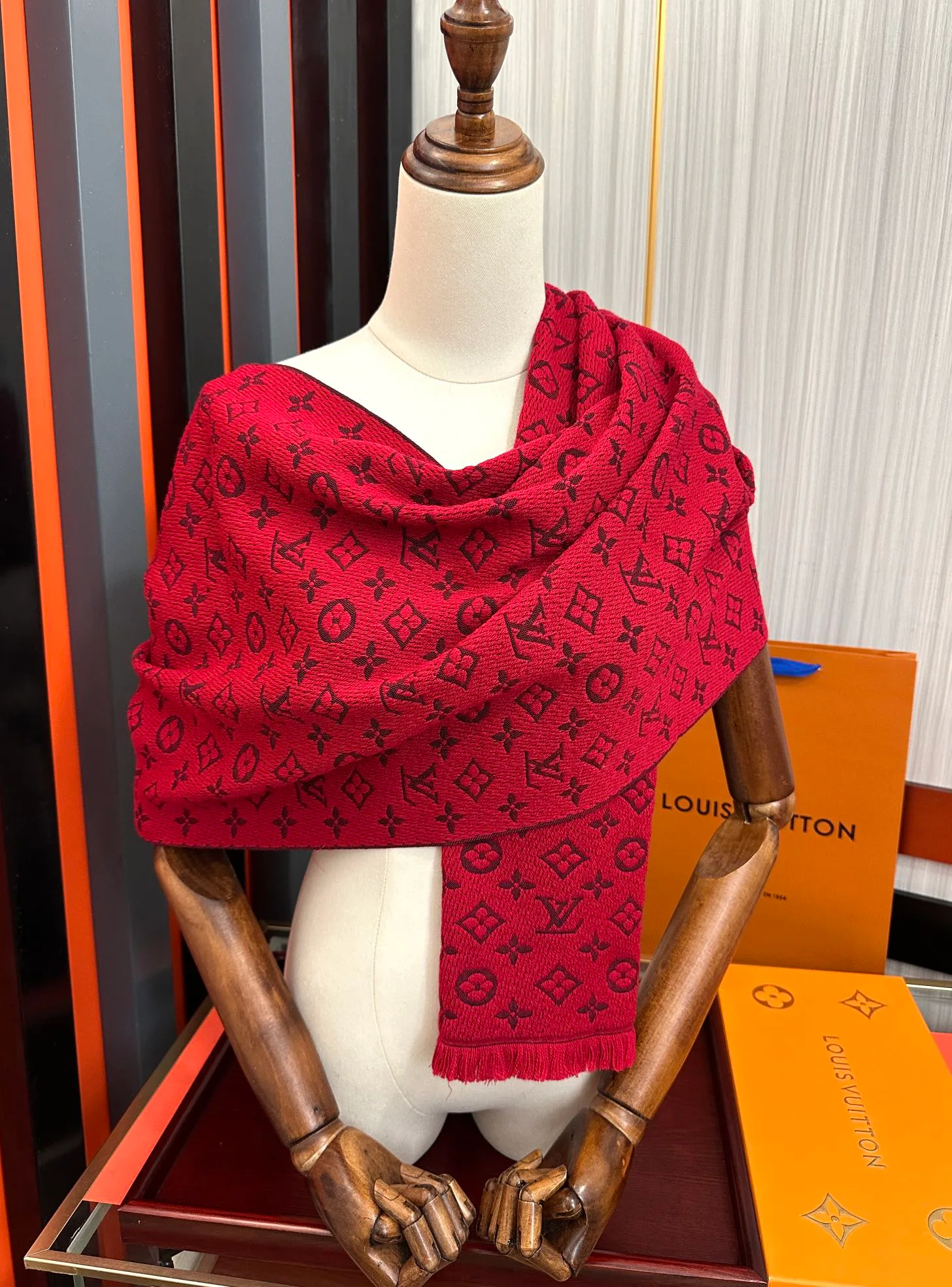 Шарфы Louis Vuitton 538249