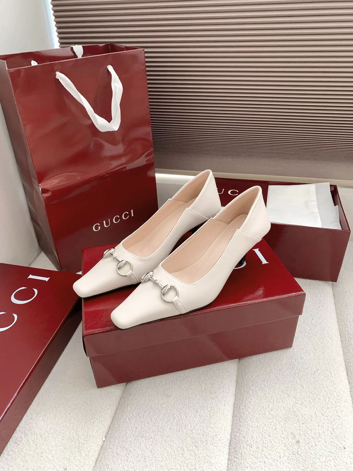Туфли Женские Gucci 12699585