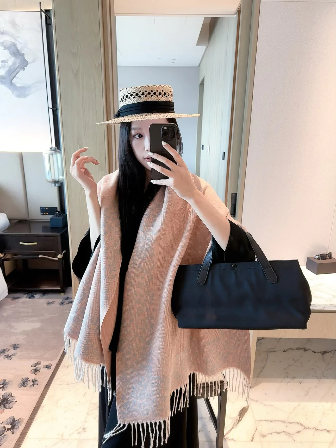Шарфы Louis Vuitton 18322564