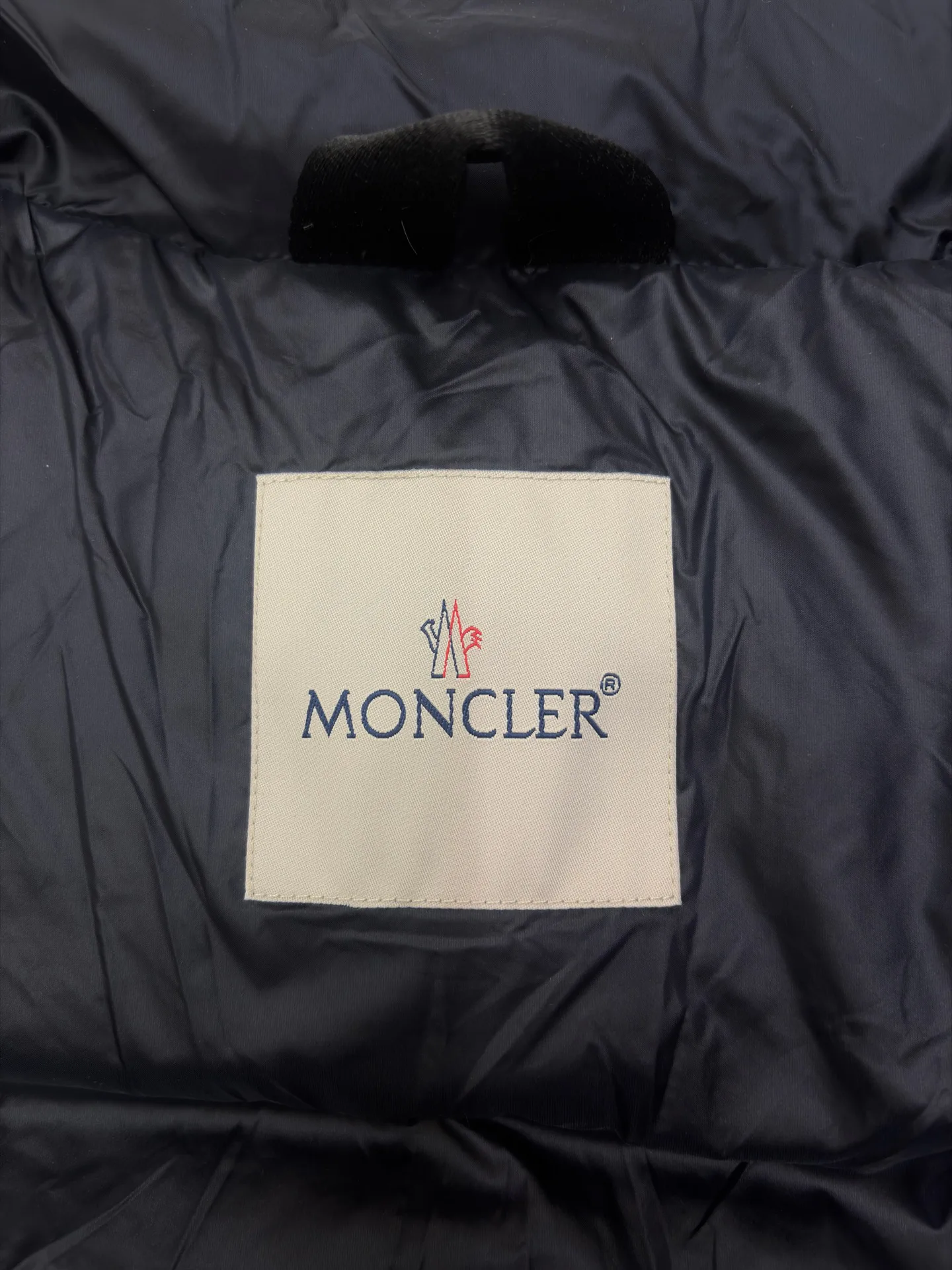 Куртки И Пуховики Женские Moncler 17568687