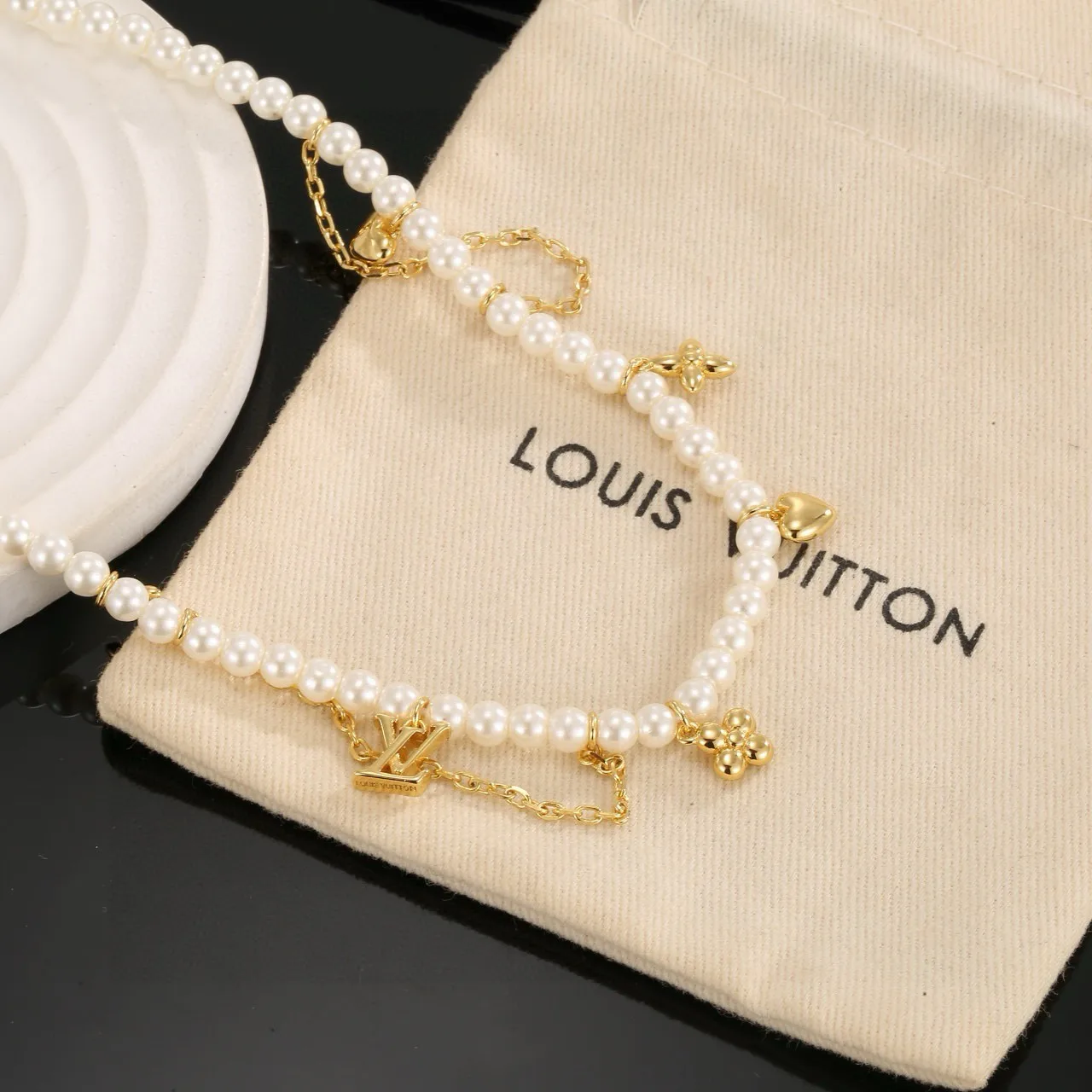 Бижутерия Louis Vuitton 16864378