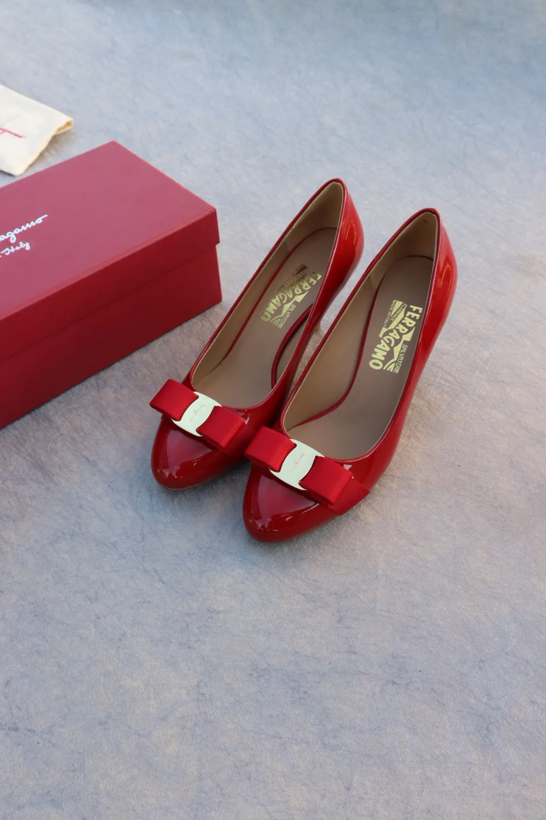 Туфли Женские Salvatore Ferragamo 888971