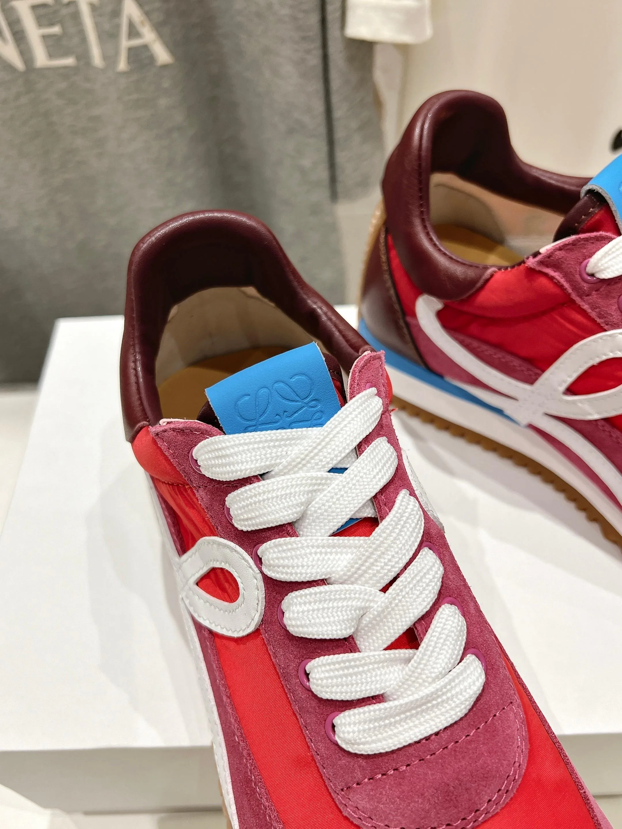 Кроссовки Женские Loewe 31535