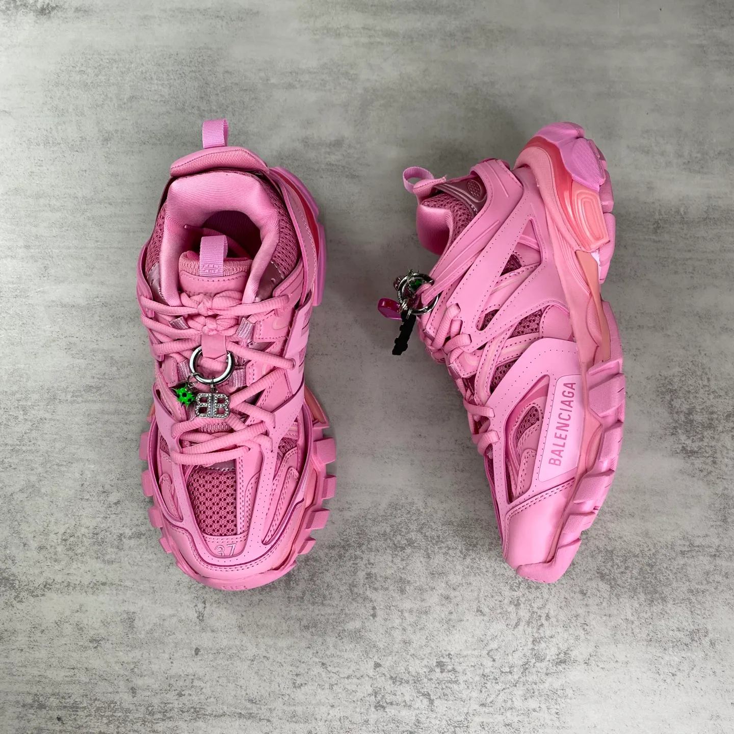 Кроссовки Женские Balenciaga 18743877