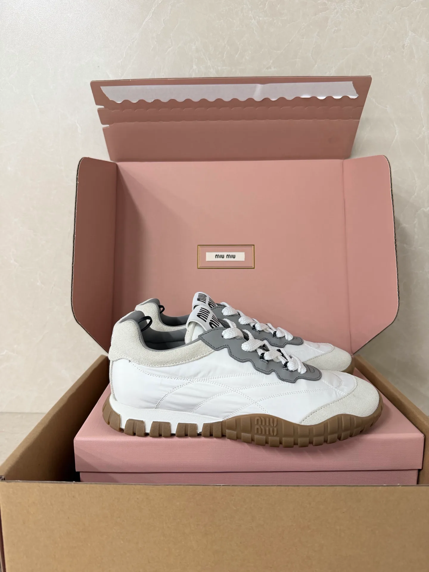 Кроссовки Женские Miu Miu 2417286