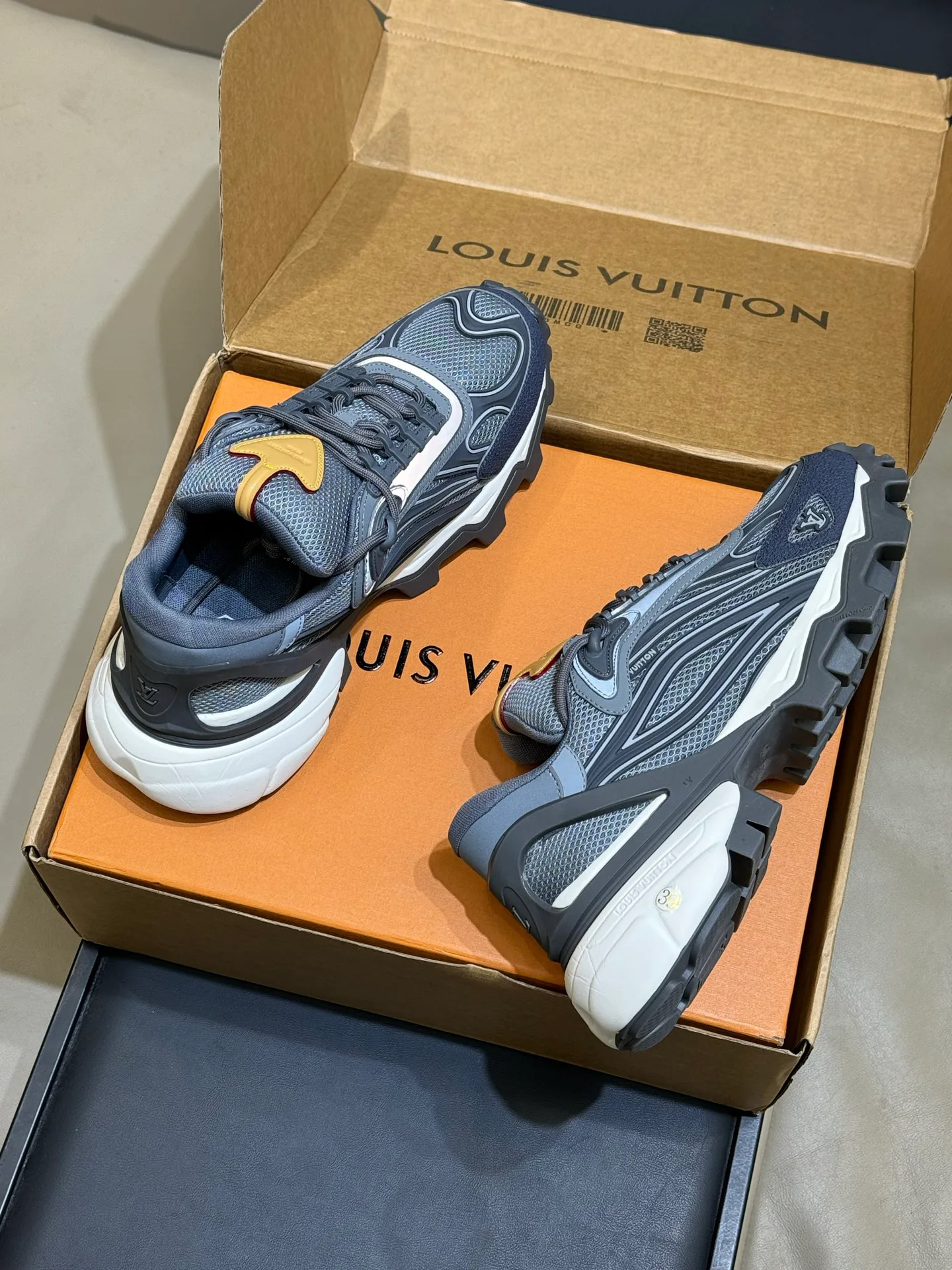 Кроссовки Мужские Louis Vuitton 1291646