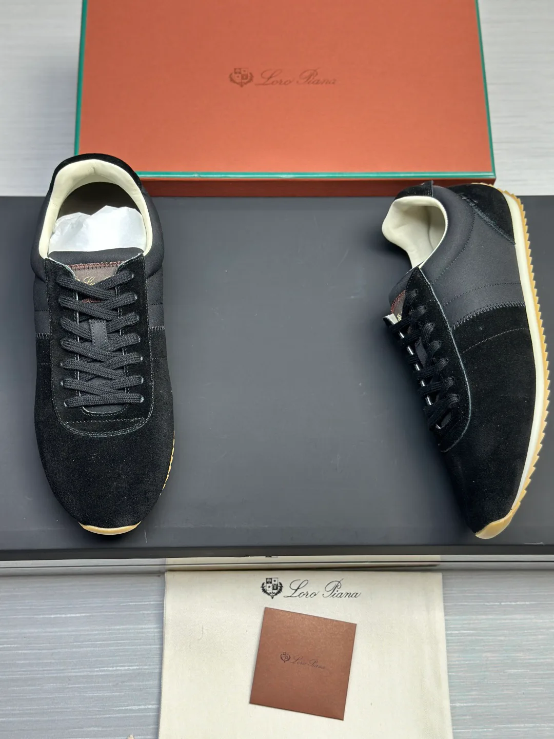 Кроссовки Женские Loro Piana 17505889