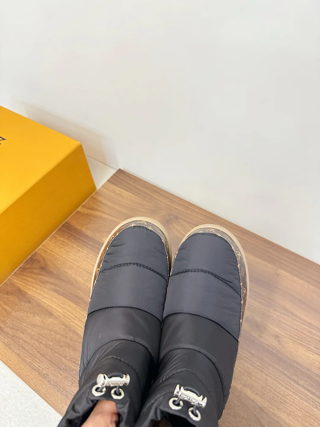 Угги Женские Louis Vuitton 582488