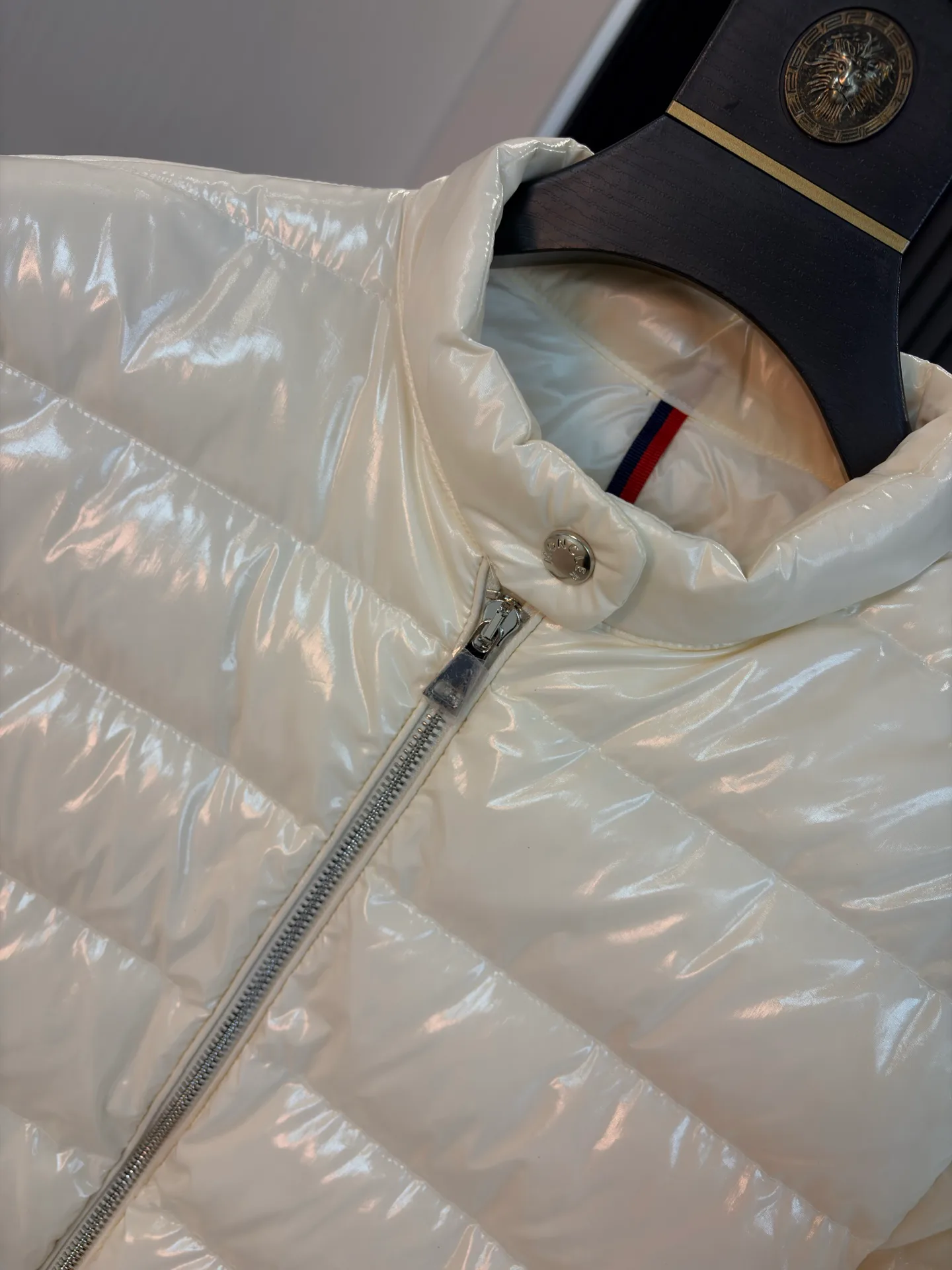 Куртки И Пуховики Мужские Moncler 17908027
