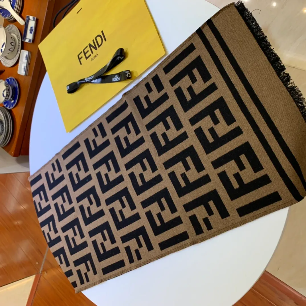 Шарфы Fendi 397366
