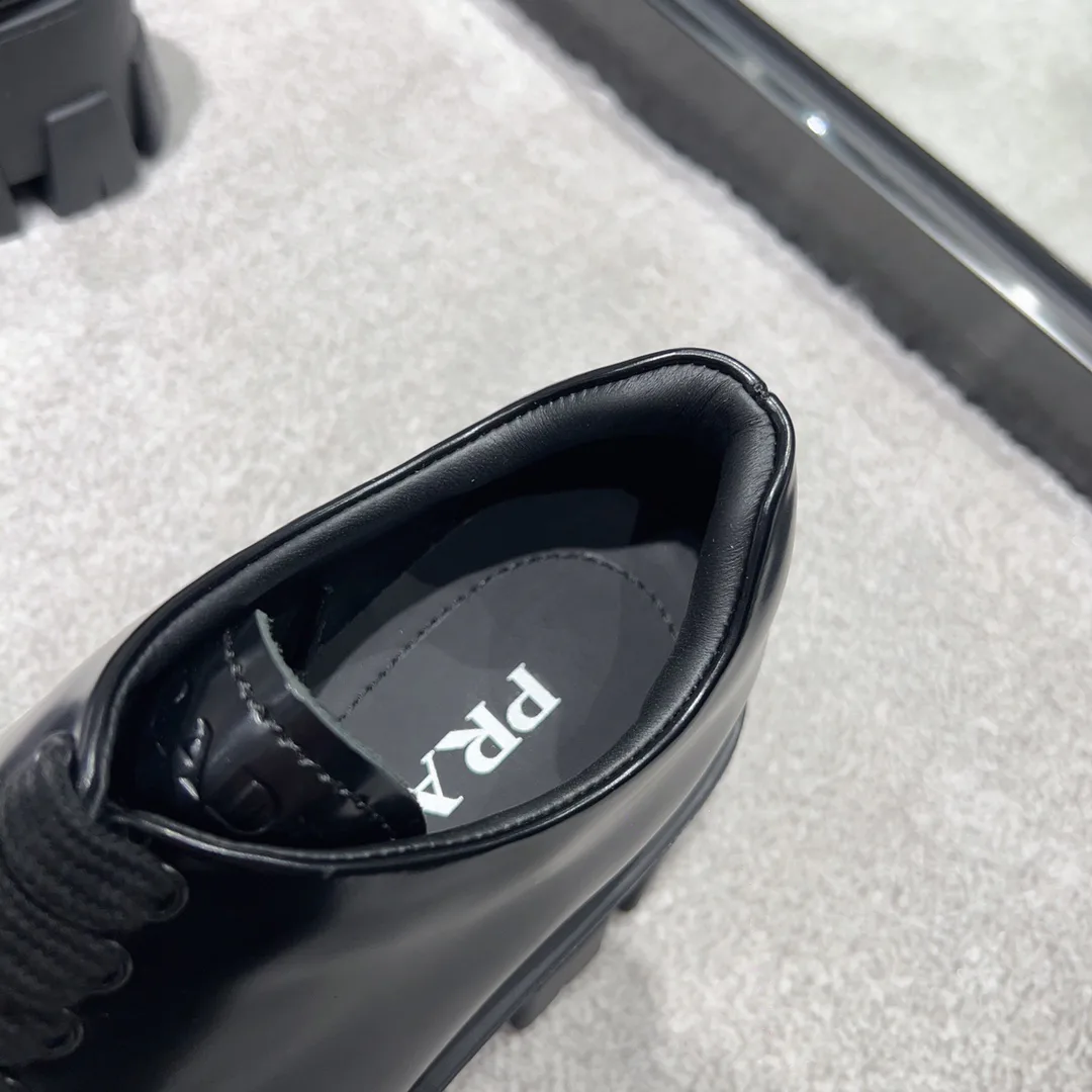 Лоферы И Мокасины Женские Prada 18121858