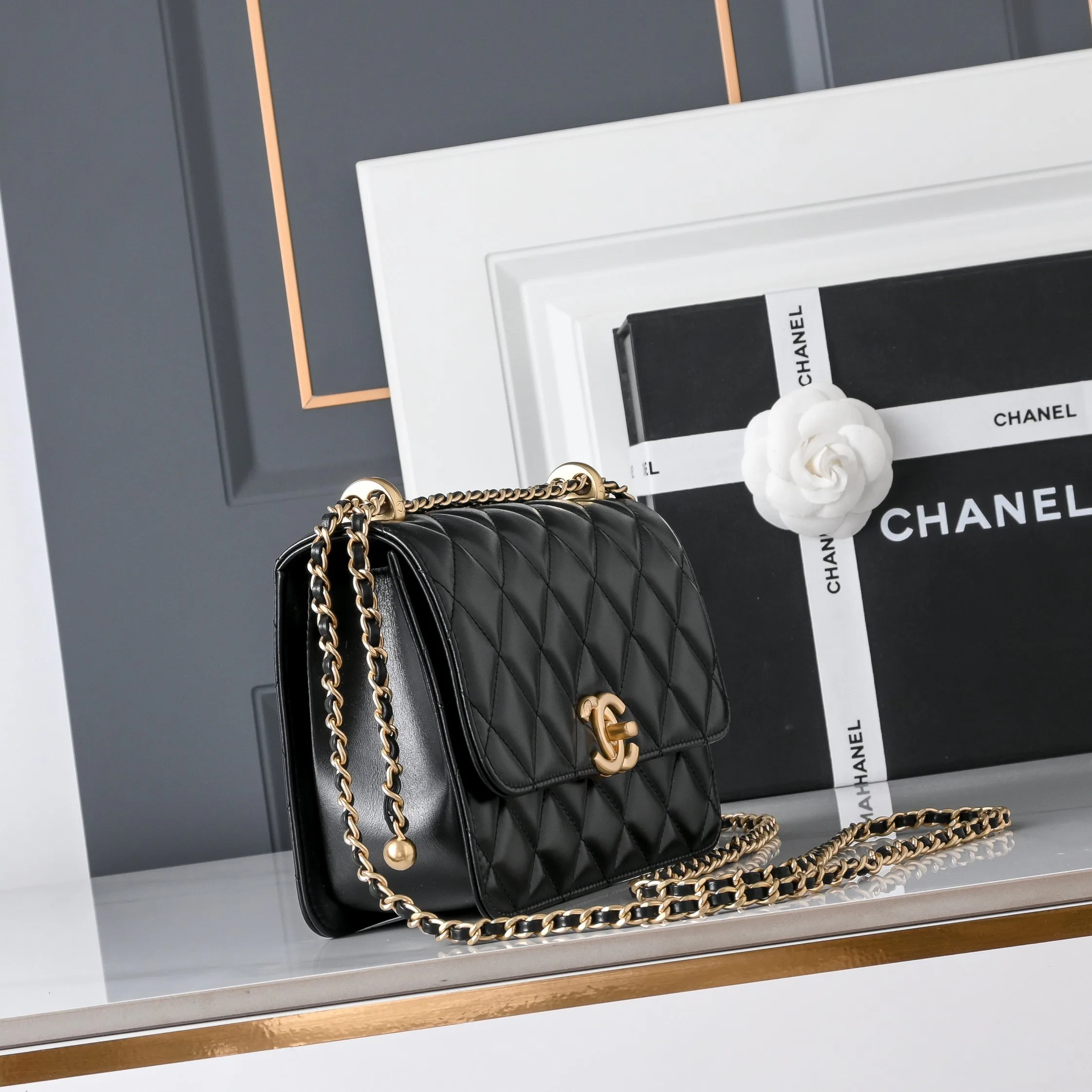 Классические Сумки Женские Chanel 18148080