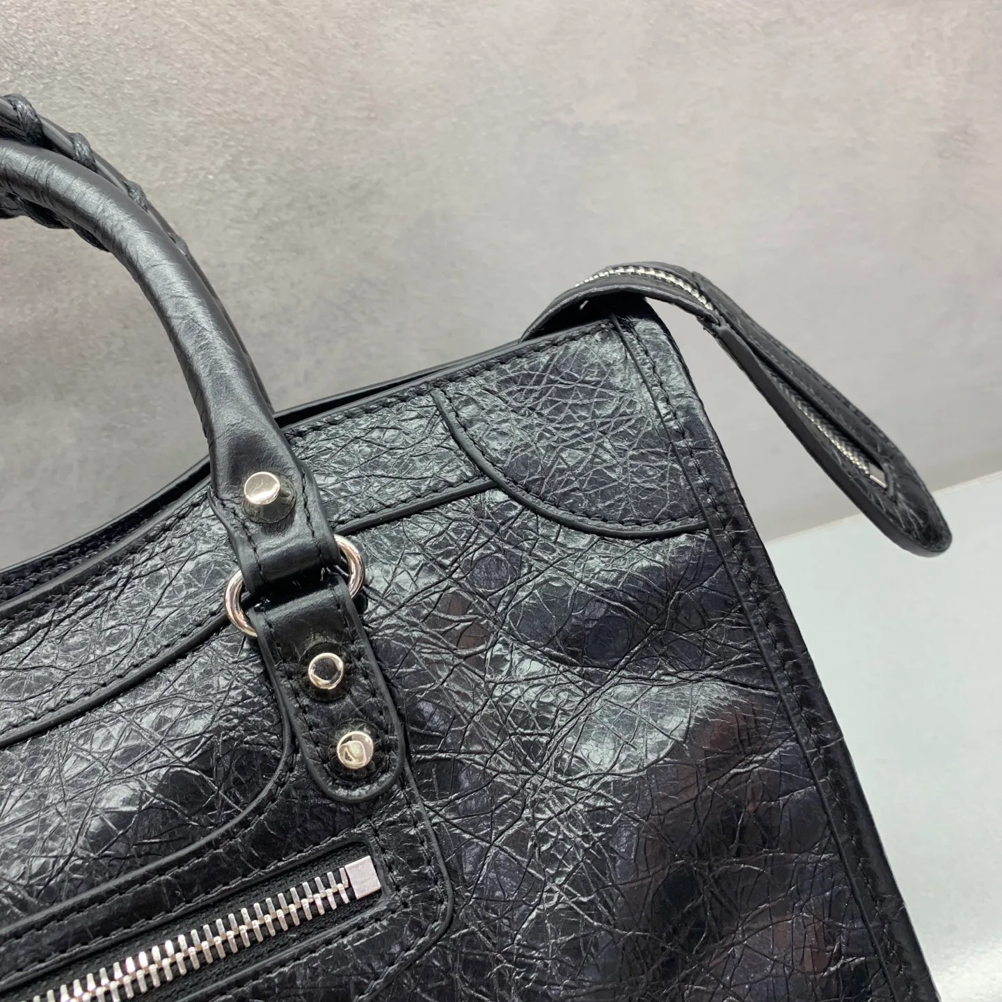 Классические Сумки Женские Balenciaga 18135961