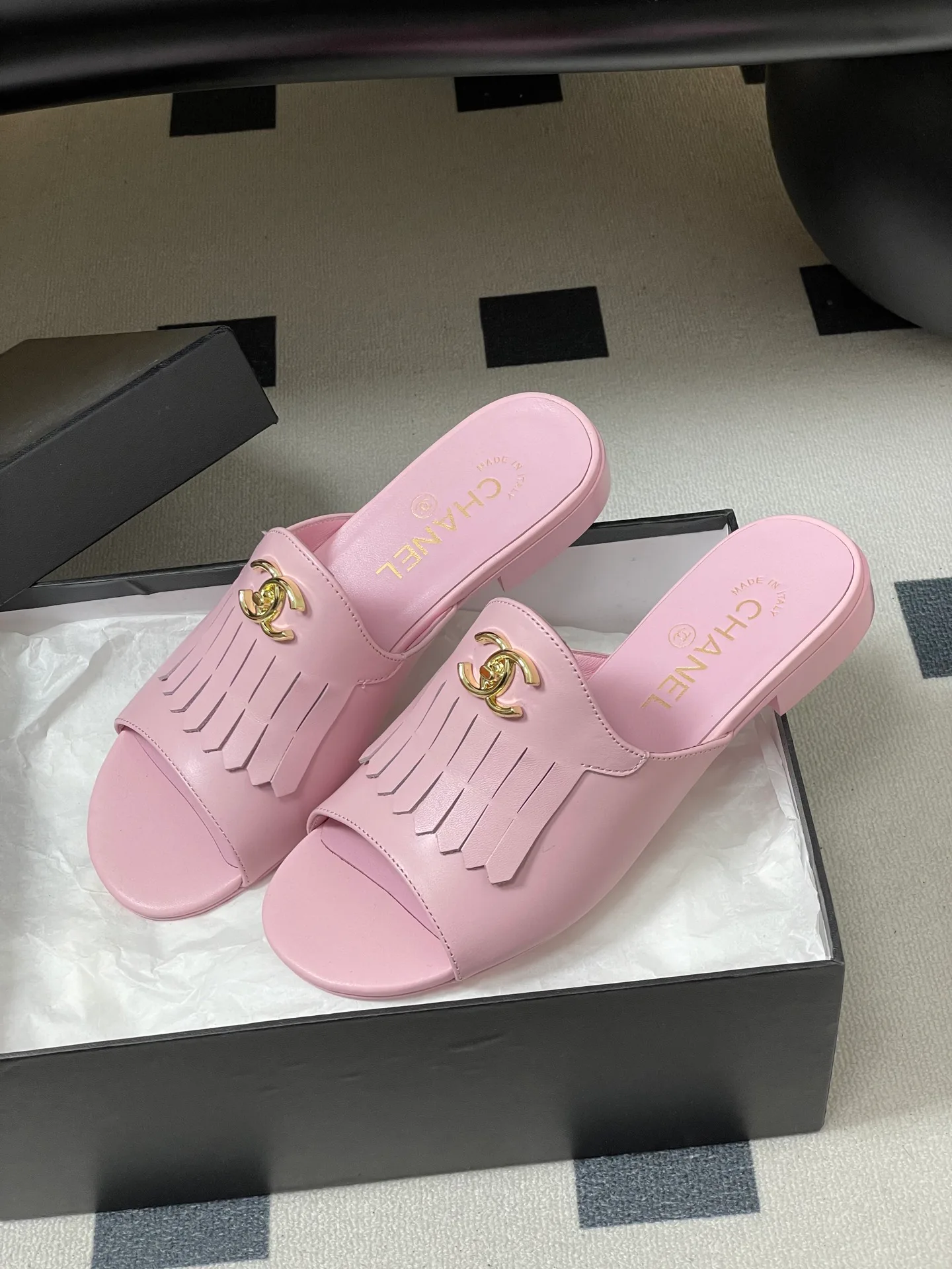 Босоножки Женские Chanel 10993933