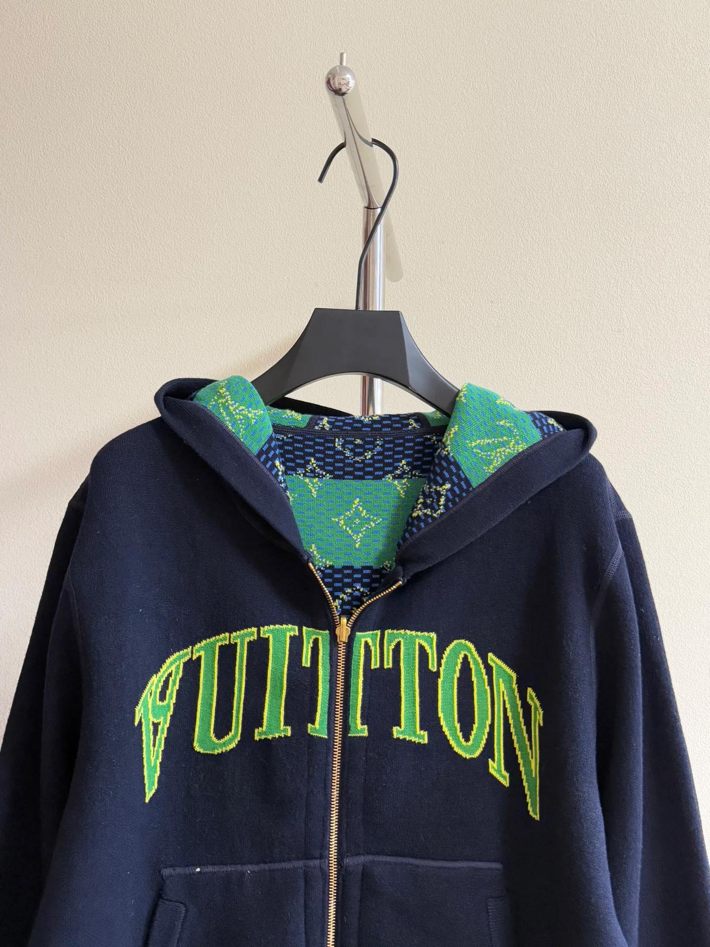 Куртки И Пуховики Женские Louis Vuitton 4888765