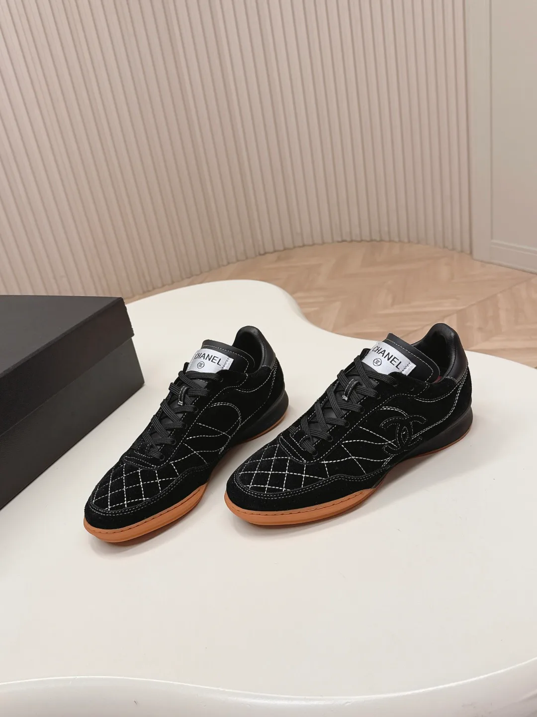 Кроссовки Женские Chanel 11621205