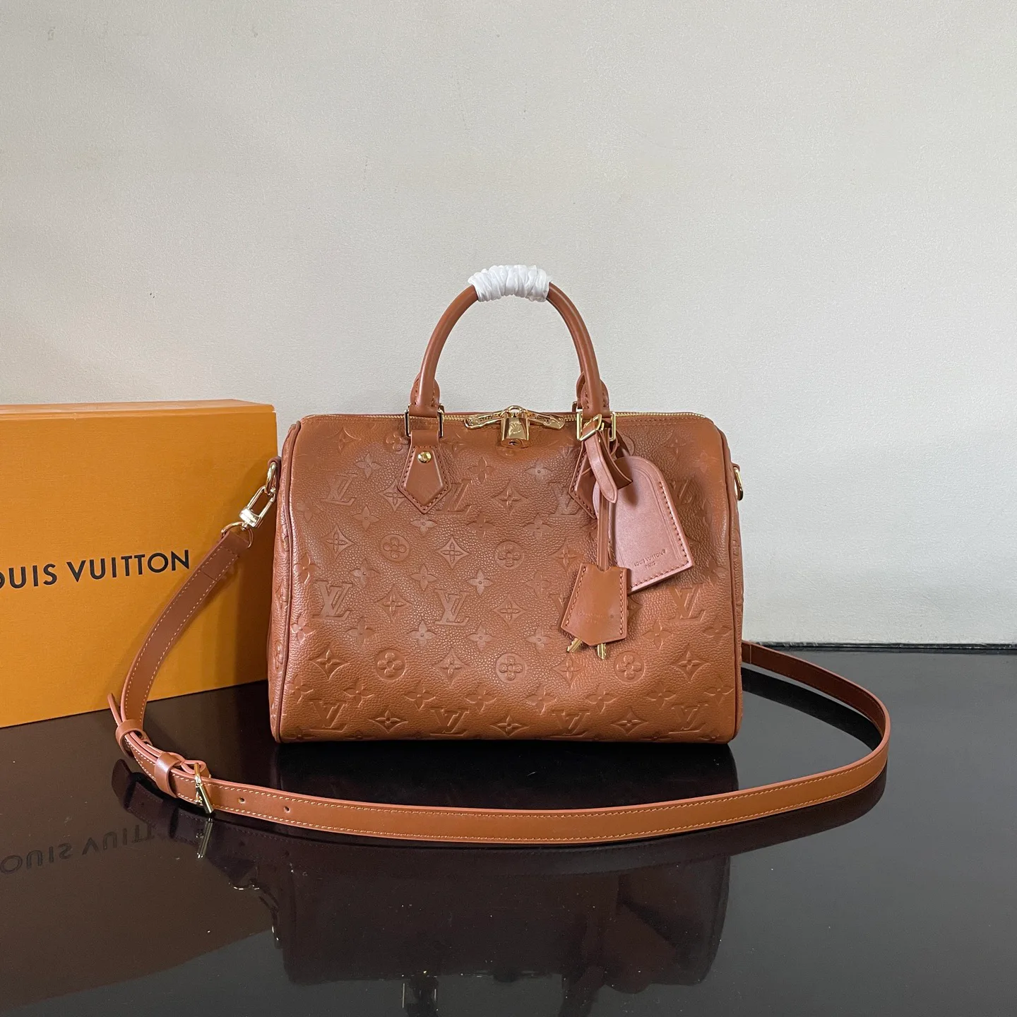 Классические Сумки Женские Louis Vuitton 852815