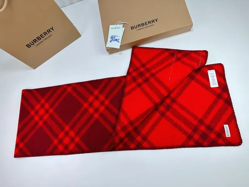 Шарфы Burberry 523810