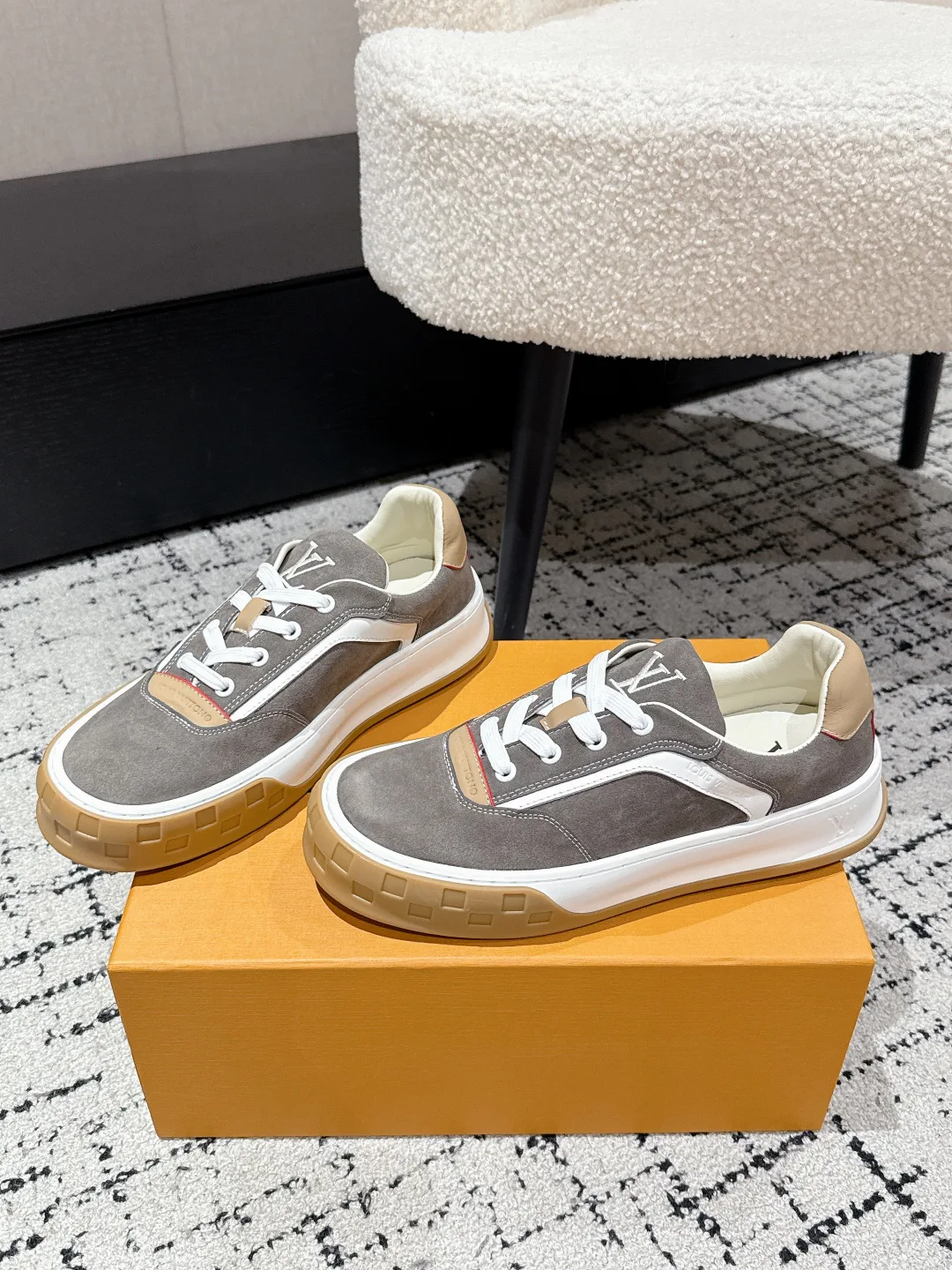 Кроссовки Мужские Louis Vuitton 47457