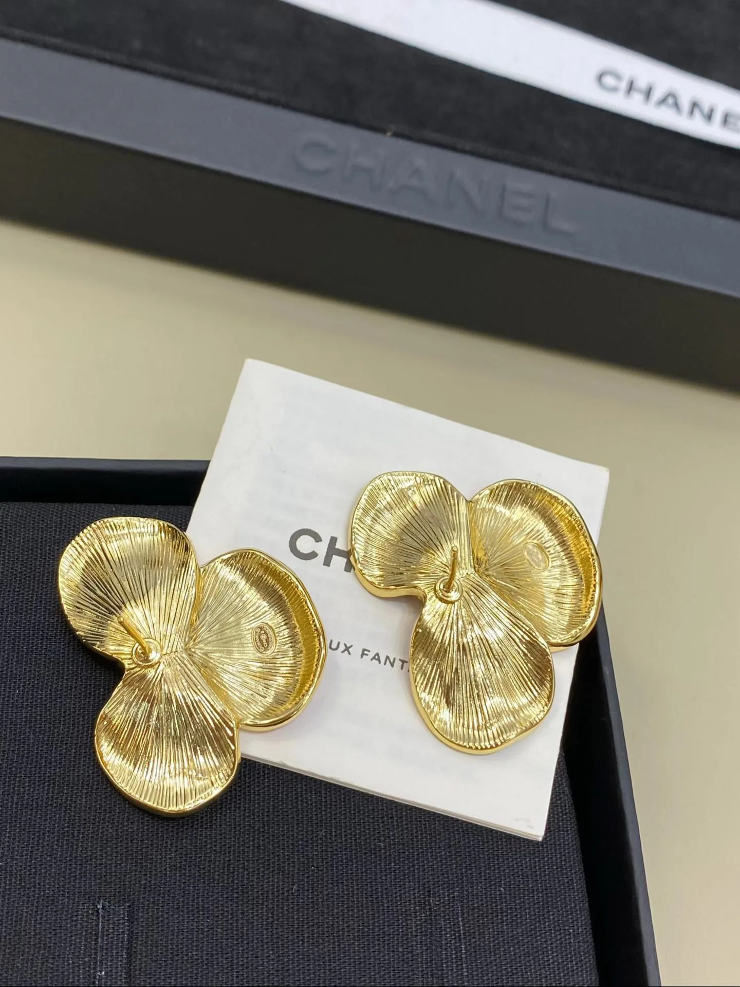 Бижутерия Chanel 18122630