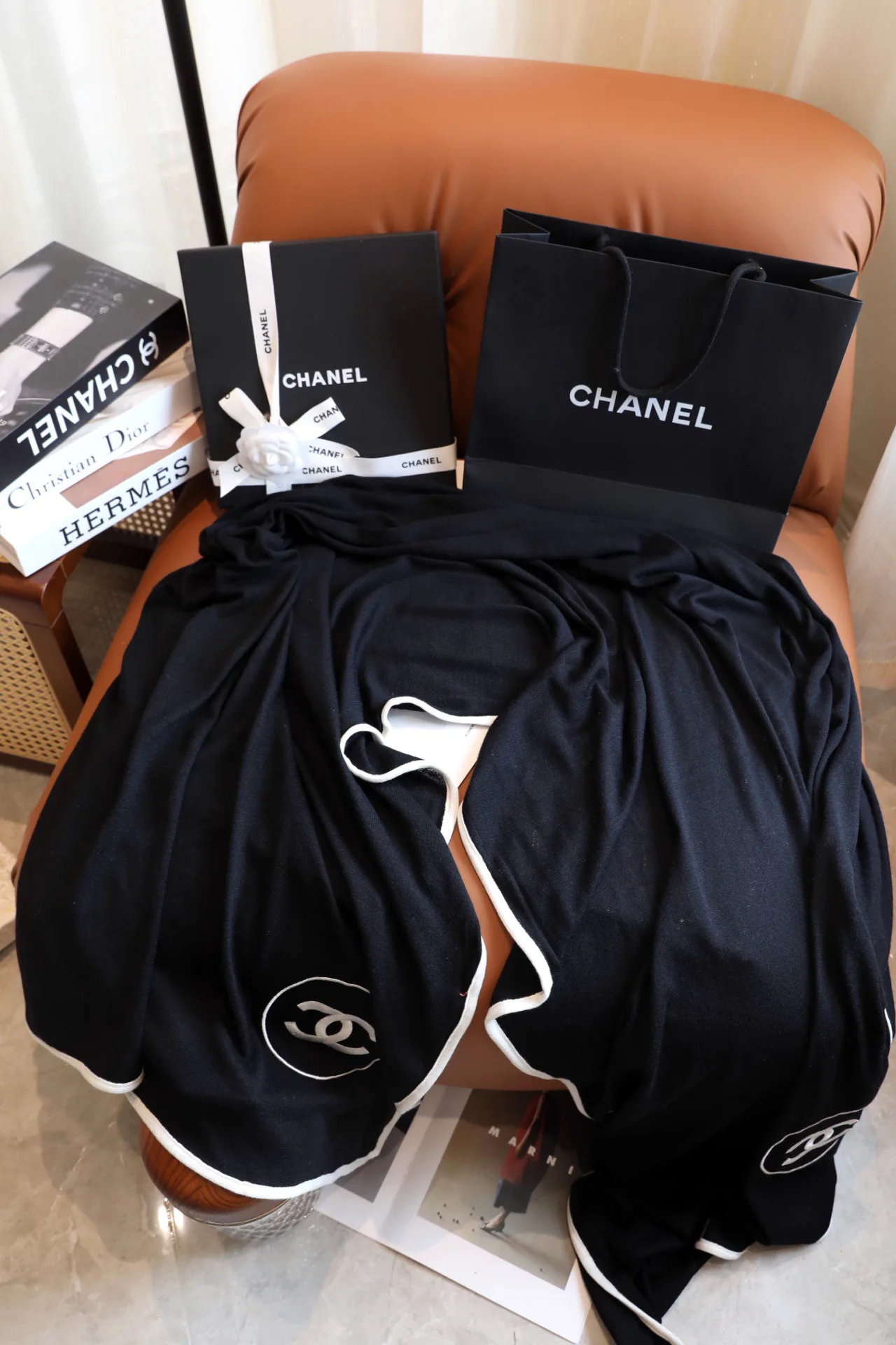 Шарфы Chanel 13478495