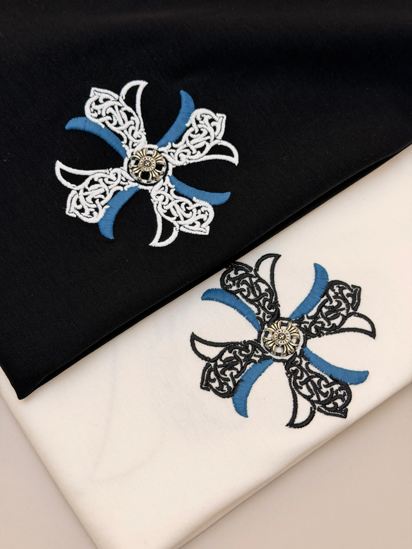 Футболки Женские Chrome Hearts 11323879
