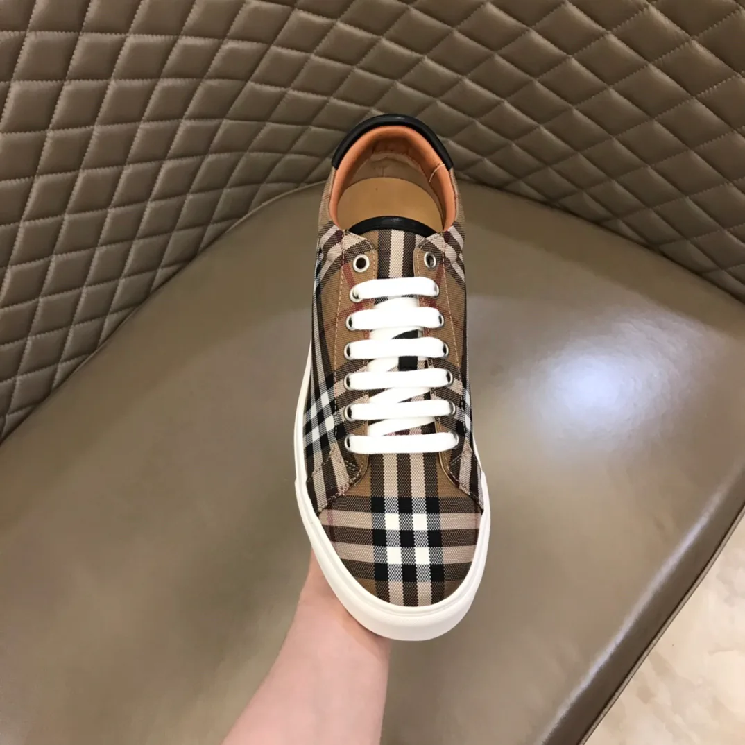 Кроссовки Мужские Burberry 18744106