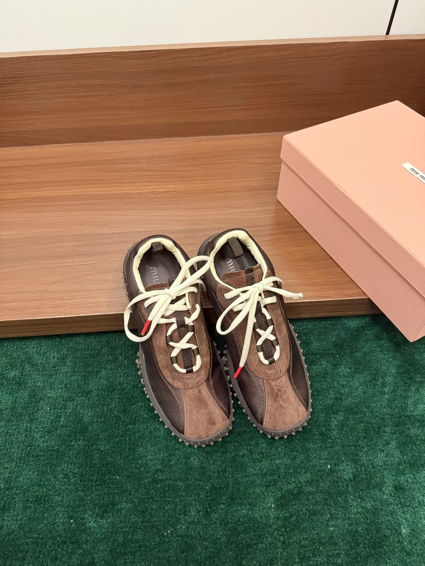 Кроссовки Женские Miu Miu 18042058