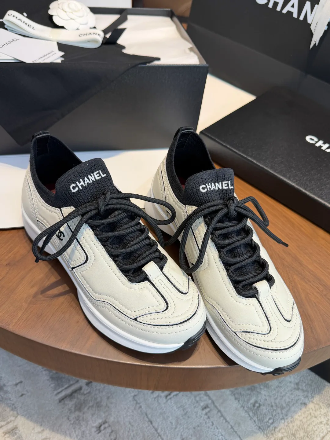 Кроссовки Женские Chanel 18067087