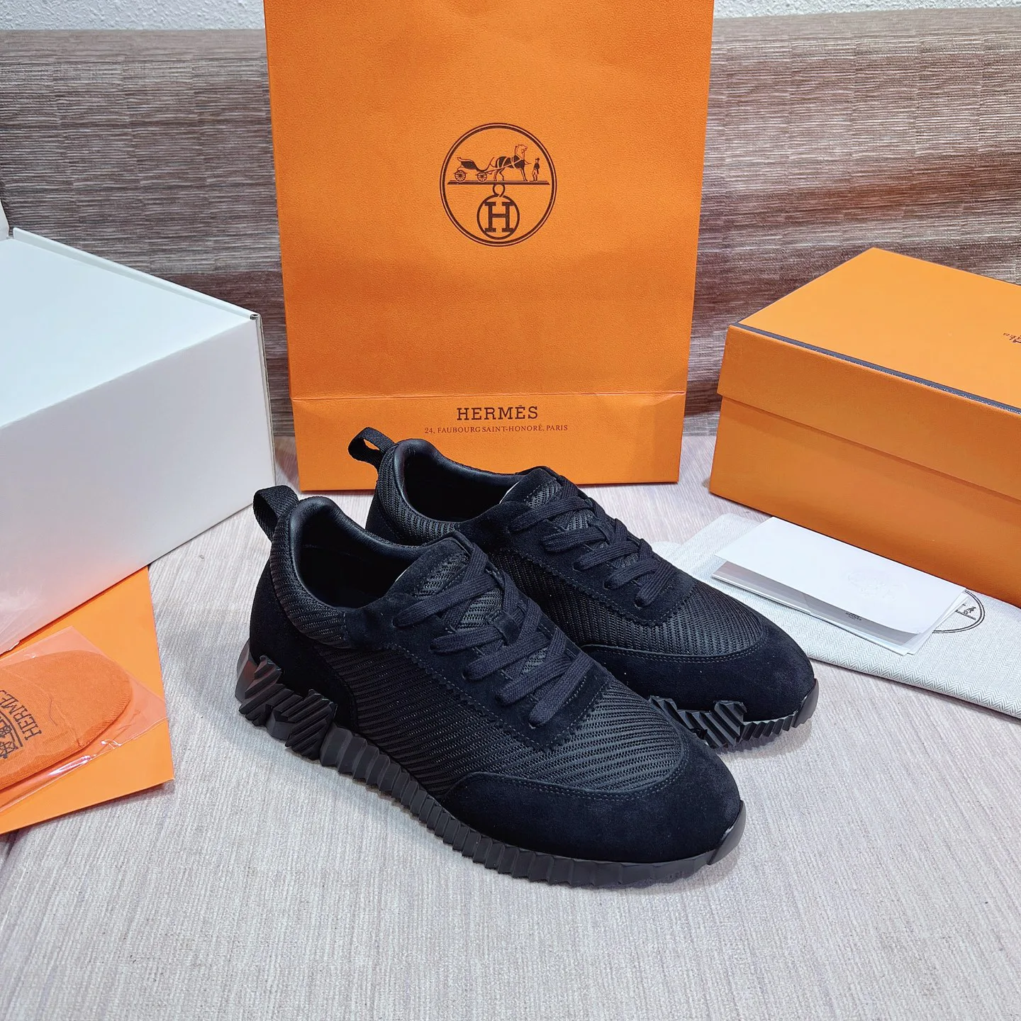 Кроссовки Женские Hermes 17749546