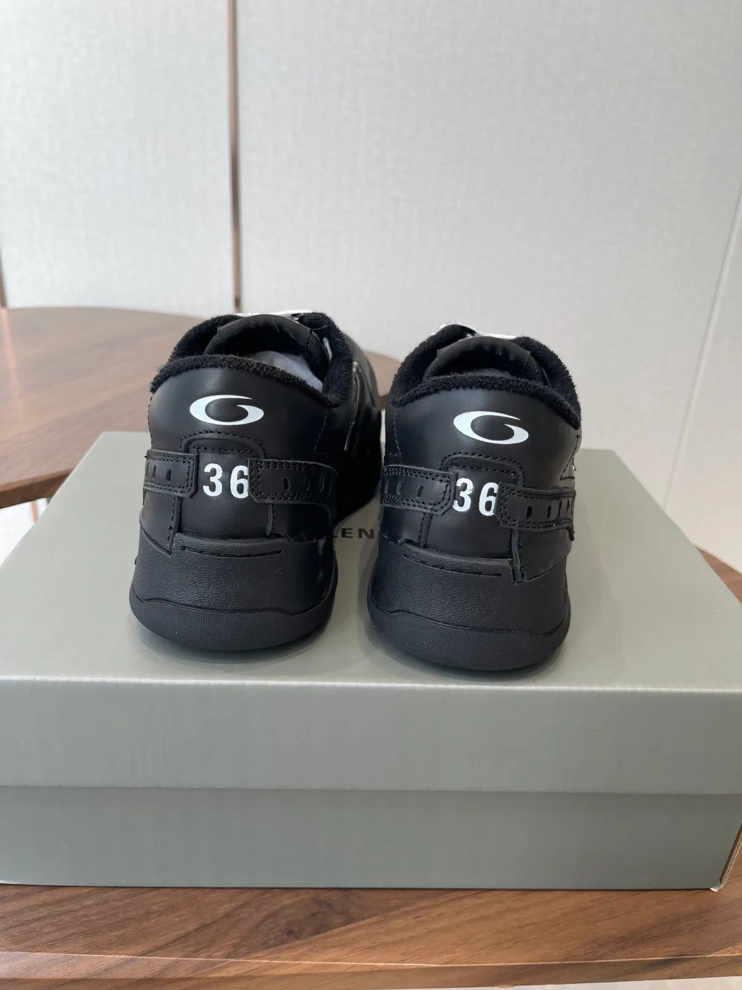 Кроссовки Женские Balenciaga 11309582
