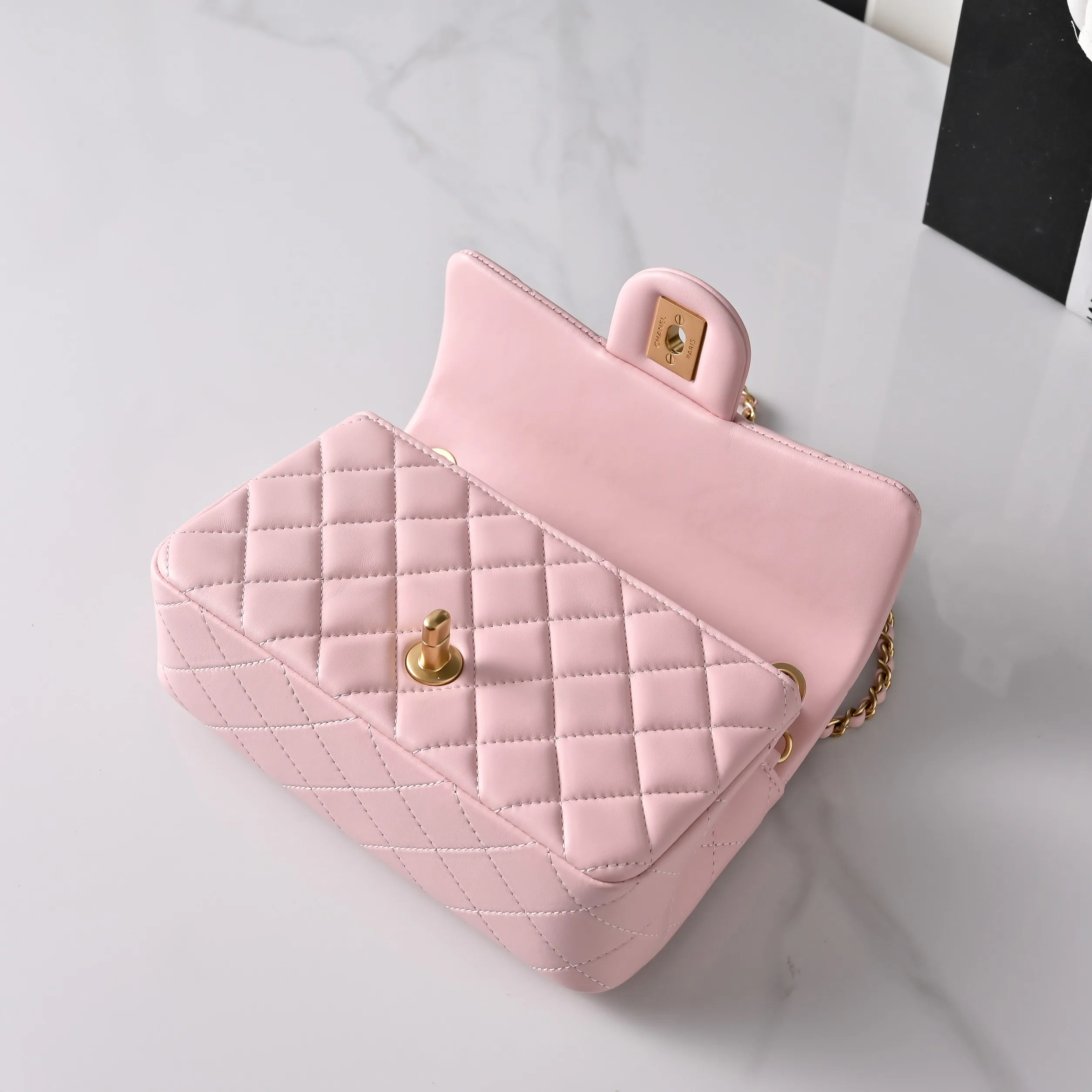Классические Сумки Женские Chanel 17802240