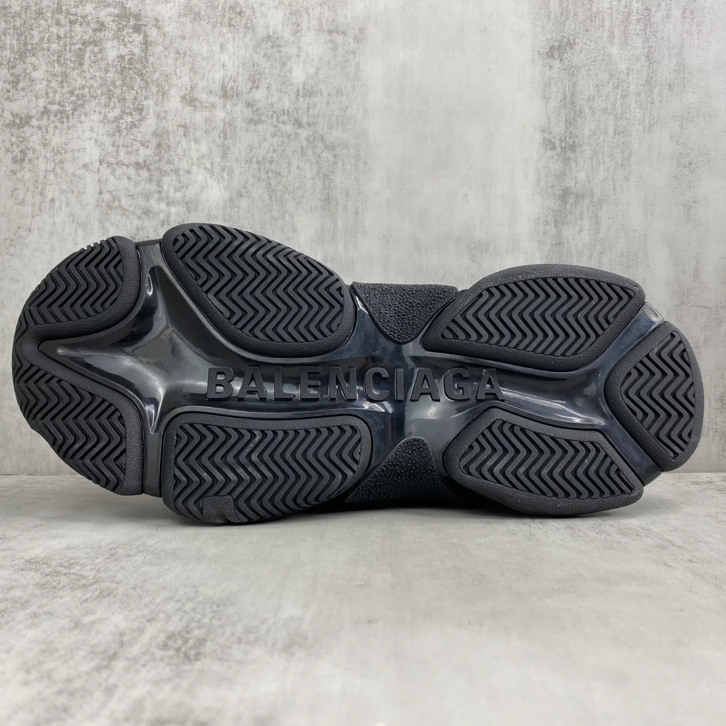 Кроссовки Женские Balenciaga 11216252