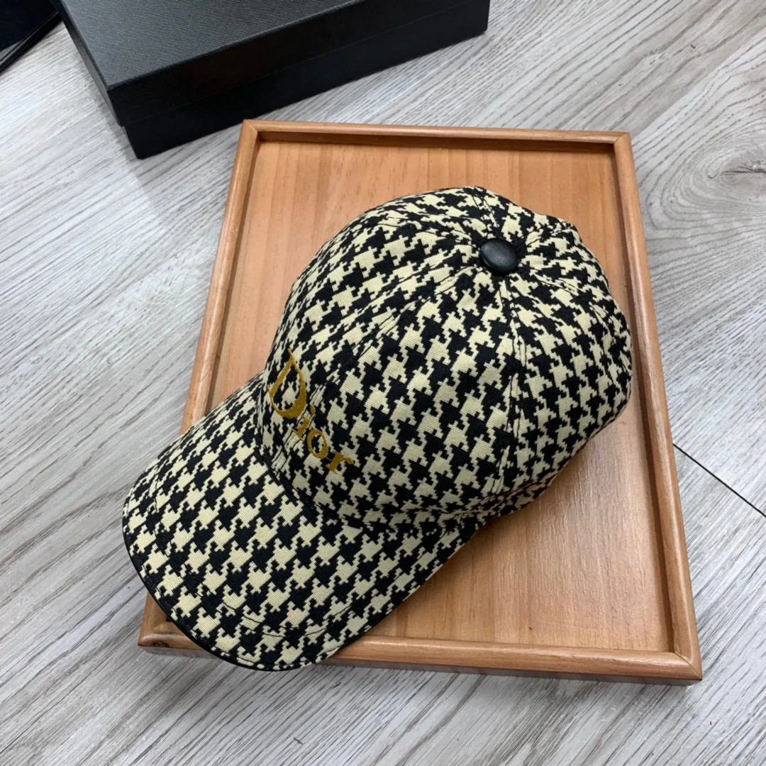 Головные Уборы Christian Dior 12882091