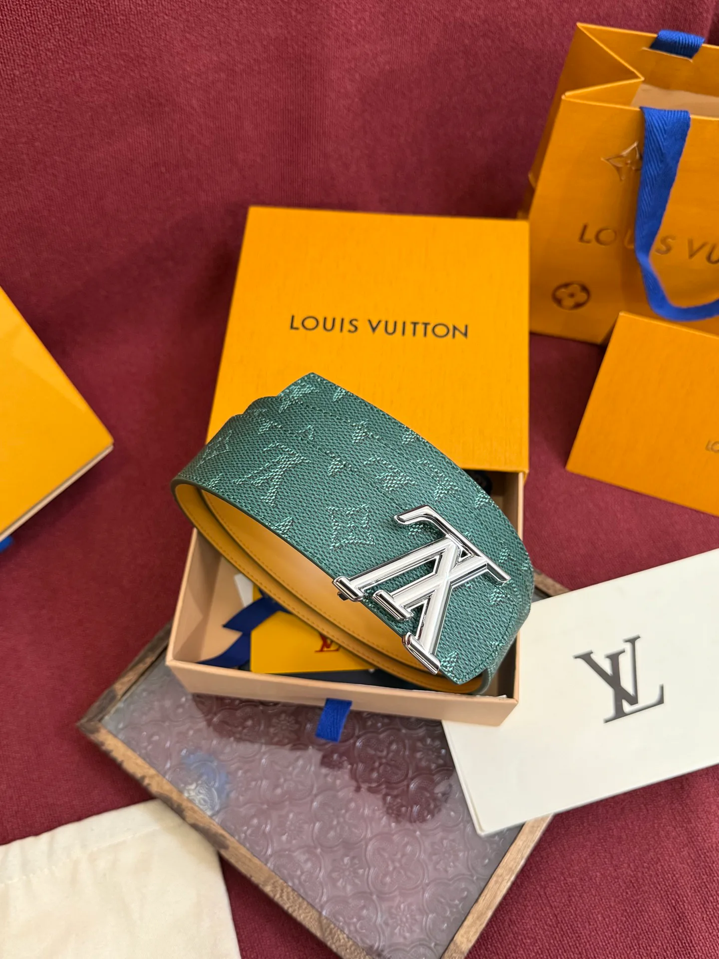 Ремни Louis Vuitton 420692