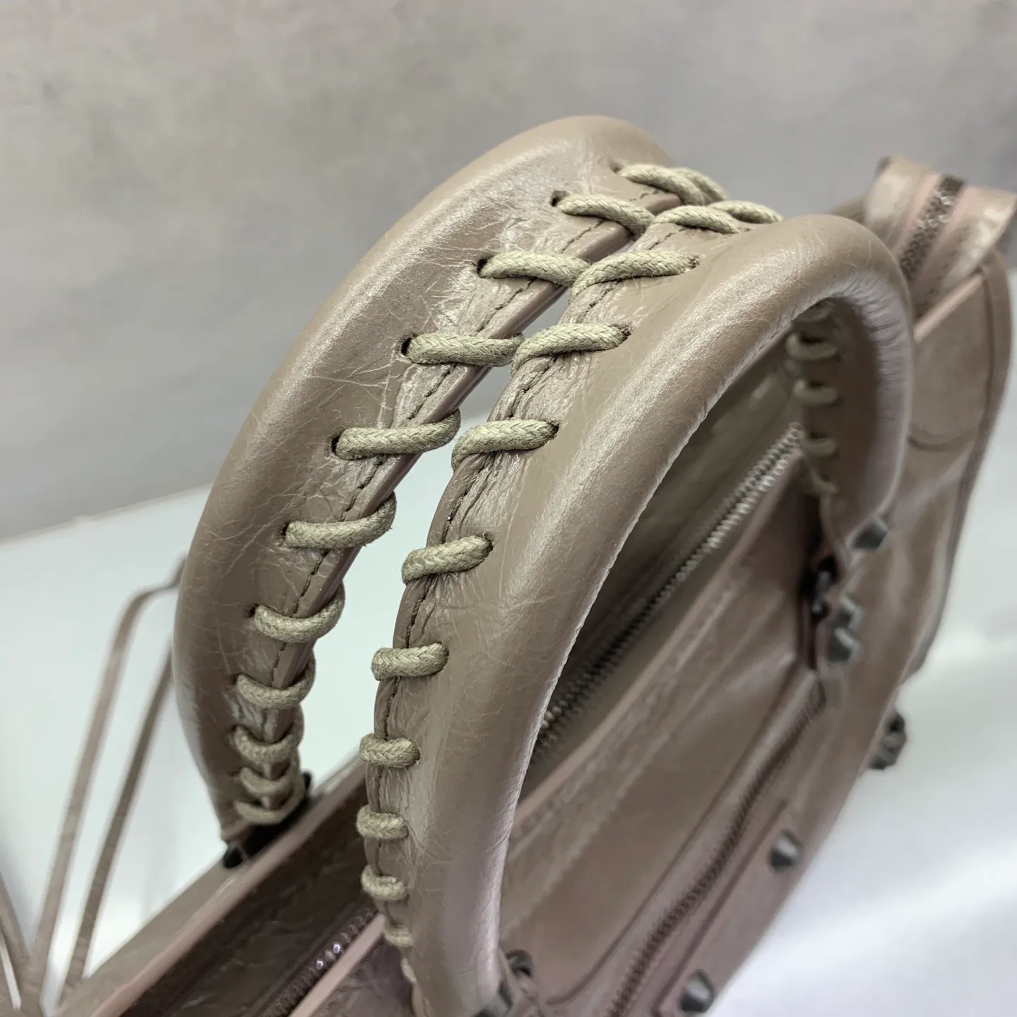 Классические Сумки Женские Balenciaga 18135969