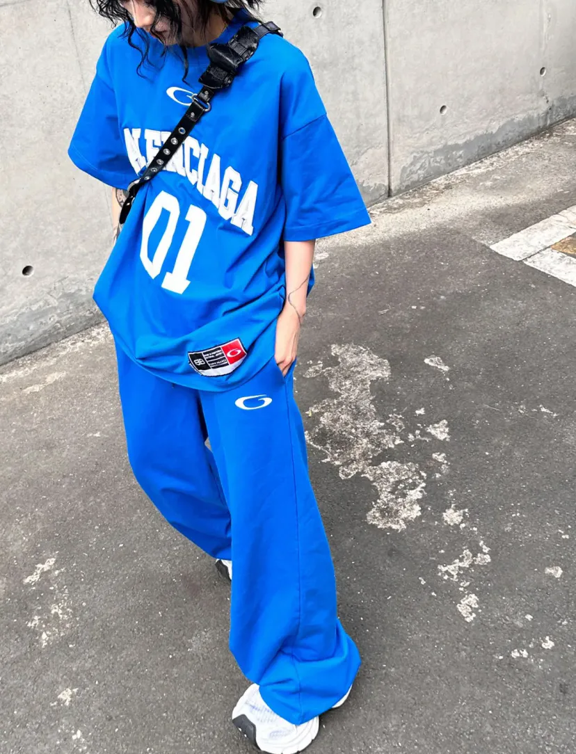 Футболки Женские Balenciaga 18190796
