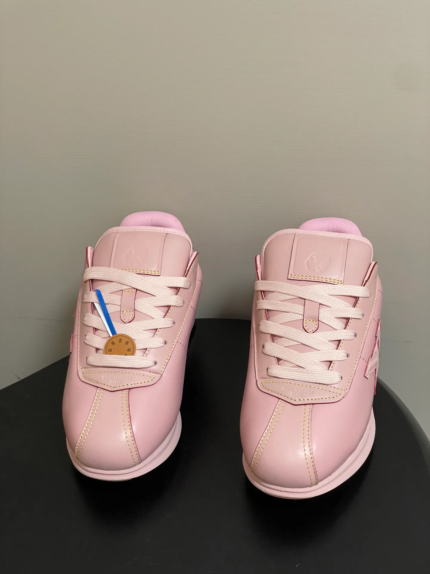 Кроссовки Женские Louis Vuitton 725606