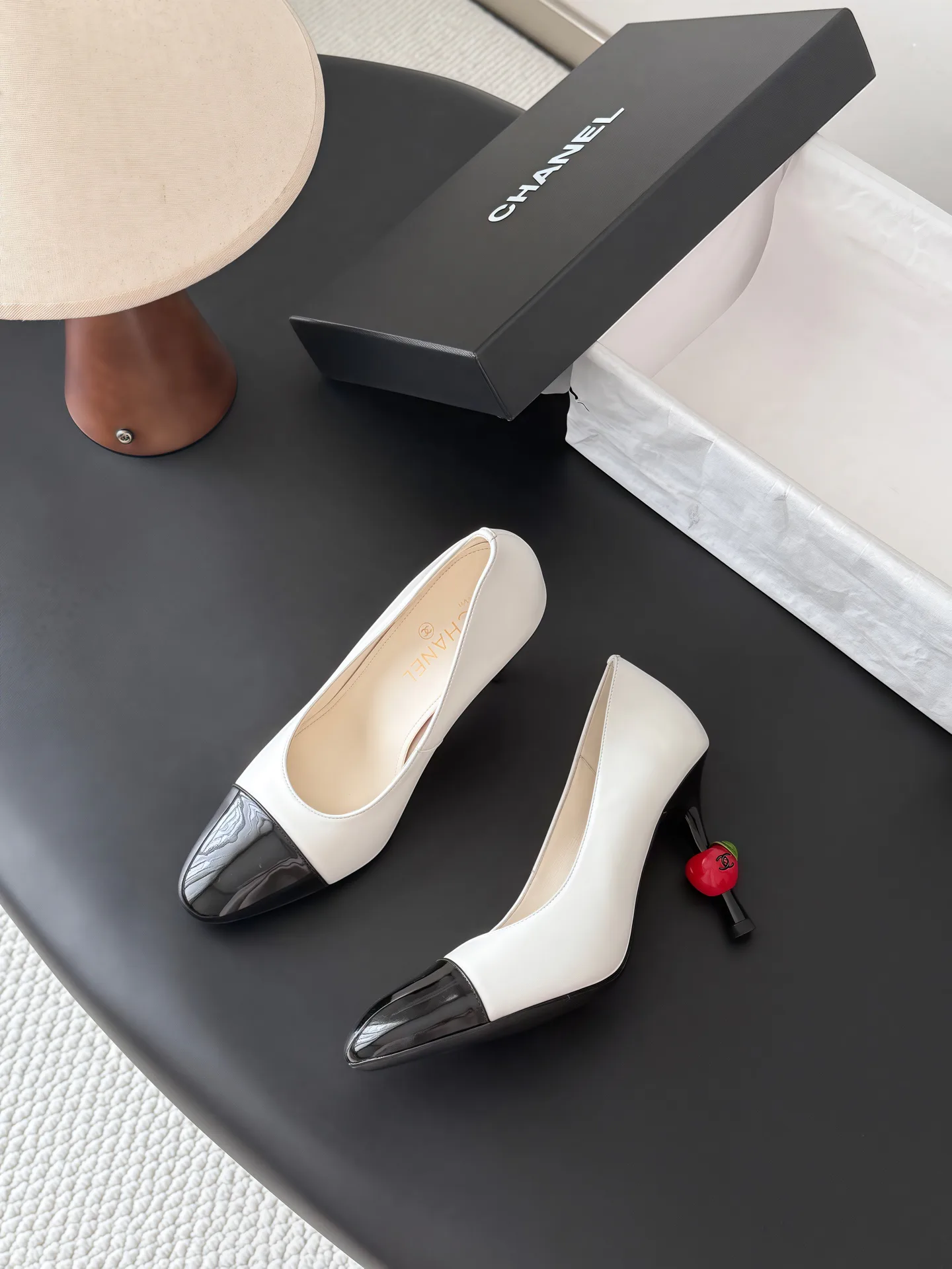 Туфли Женские Chanel 18053682