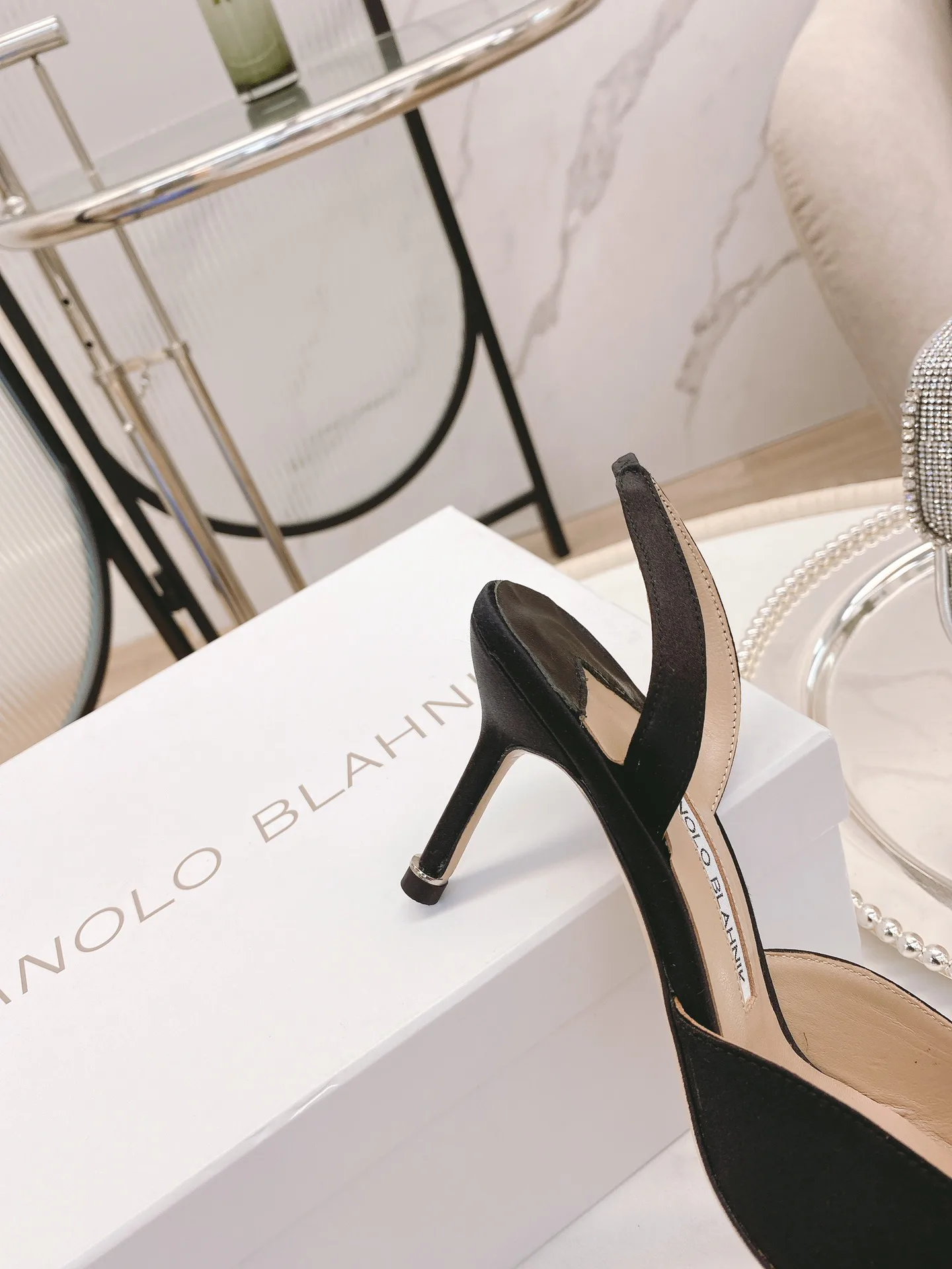 Туфли Женские Manolo Blahnik 18482411