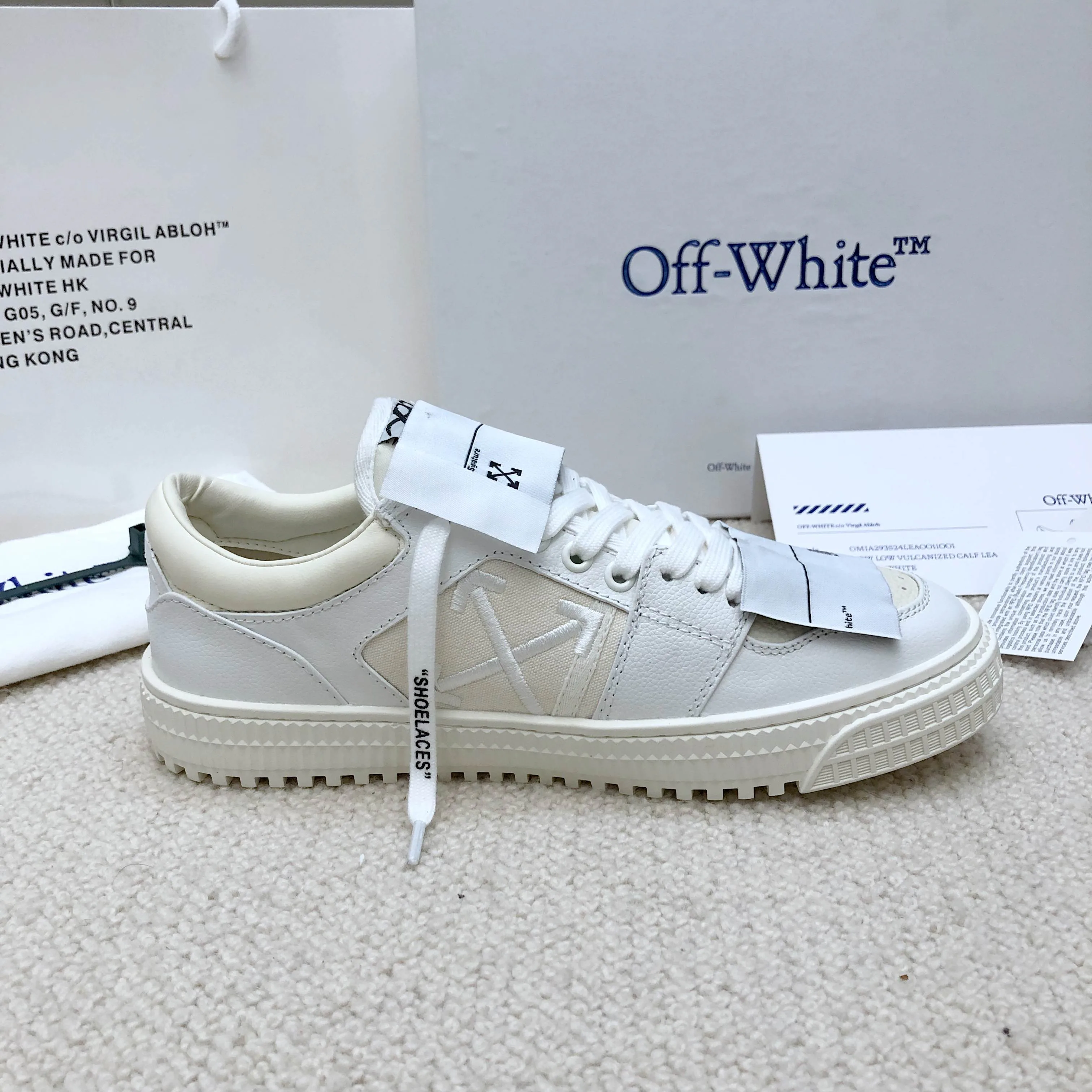 Кроссовки Женские Off-White 18158683