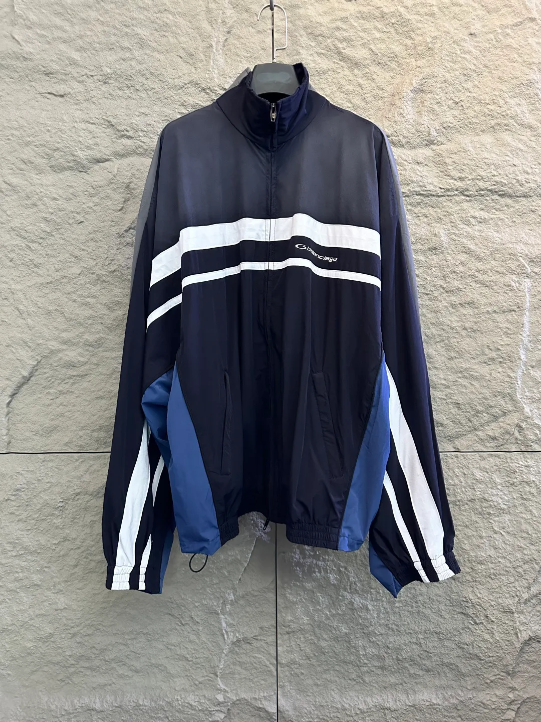 Куртки И Пуховики Женские Balenciaga 11593664