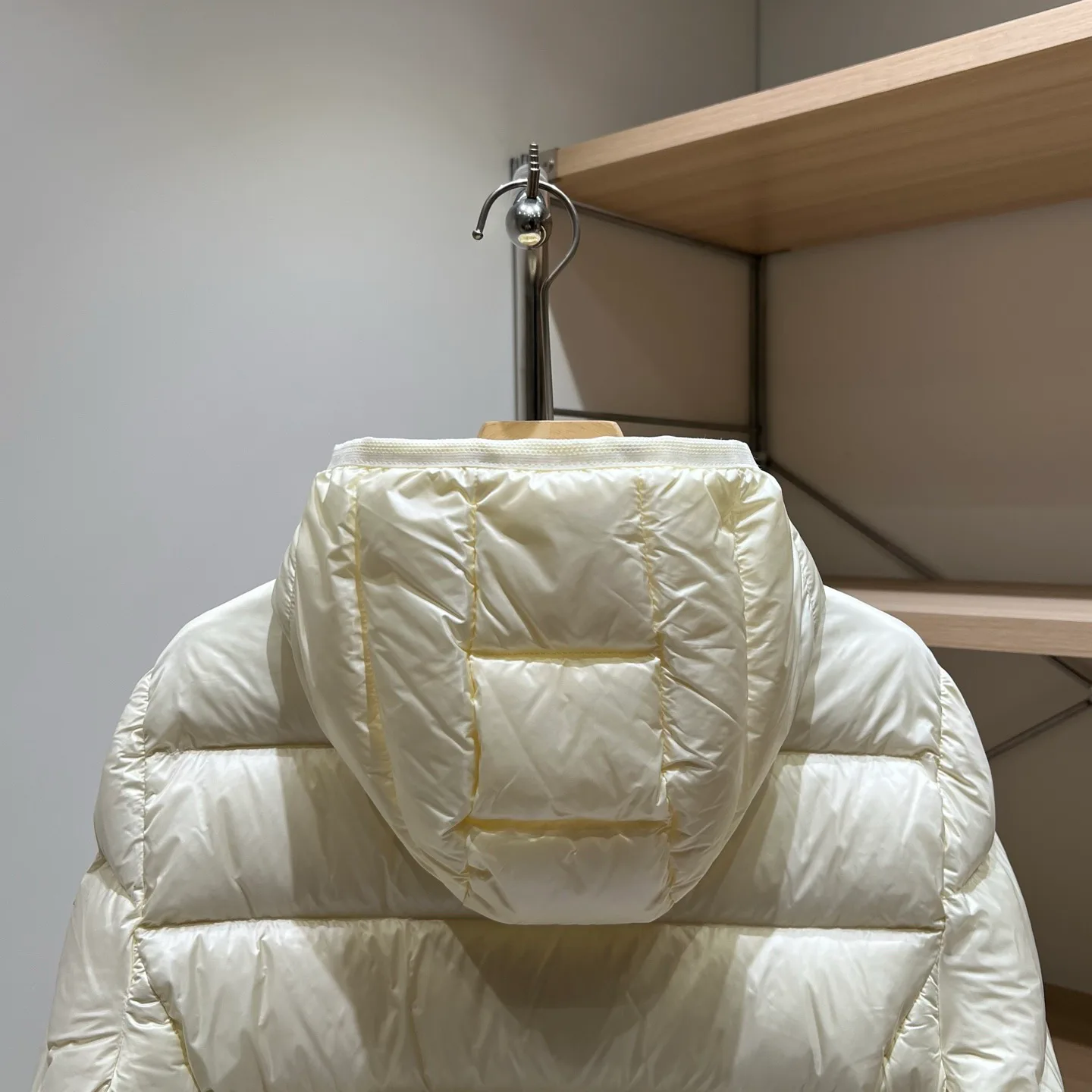 Куртки И Пуховики Женские Moncler 18043628
