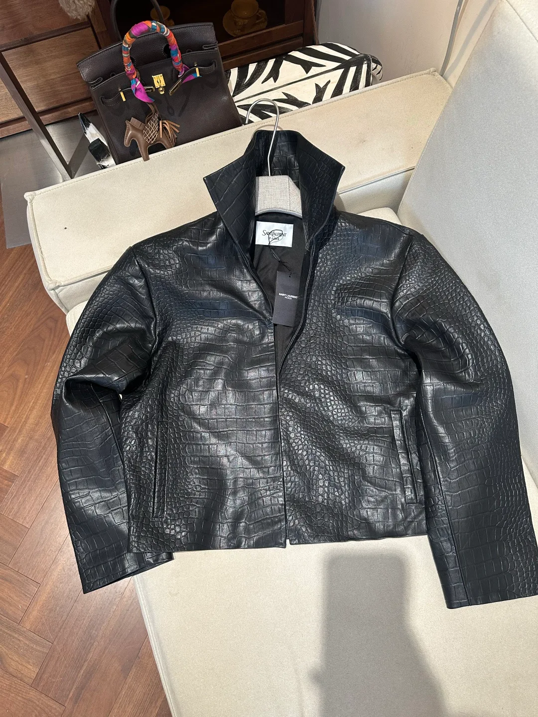 Кожаные Куртки И Дублёнки Женские Saint Laurent 18333456