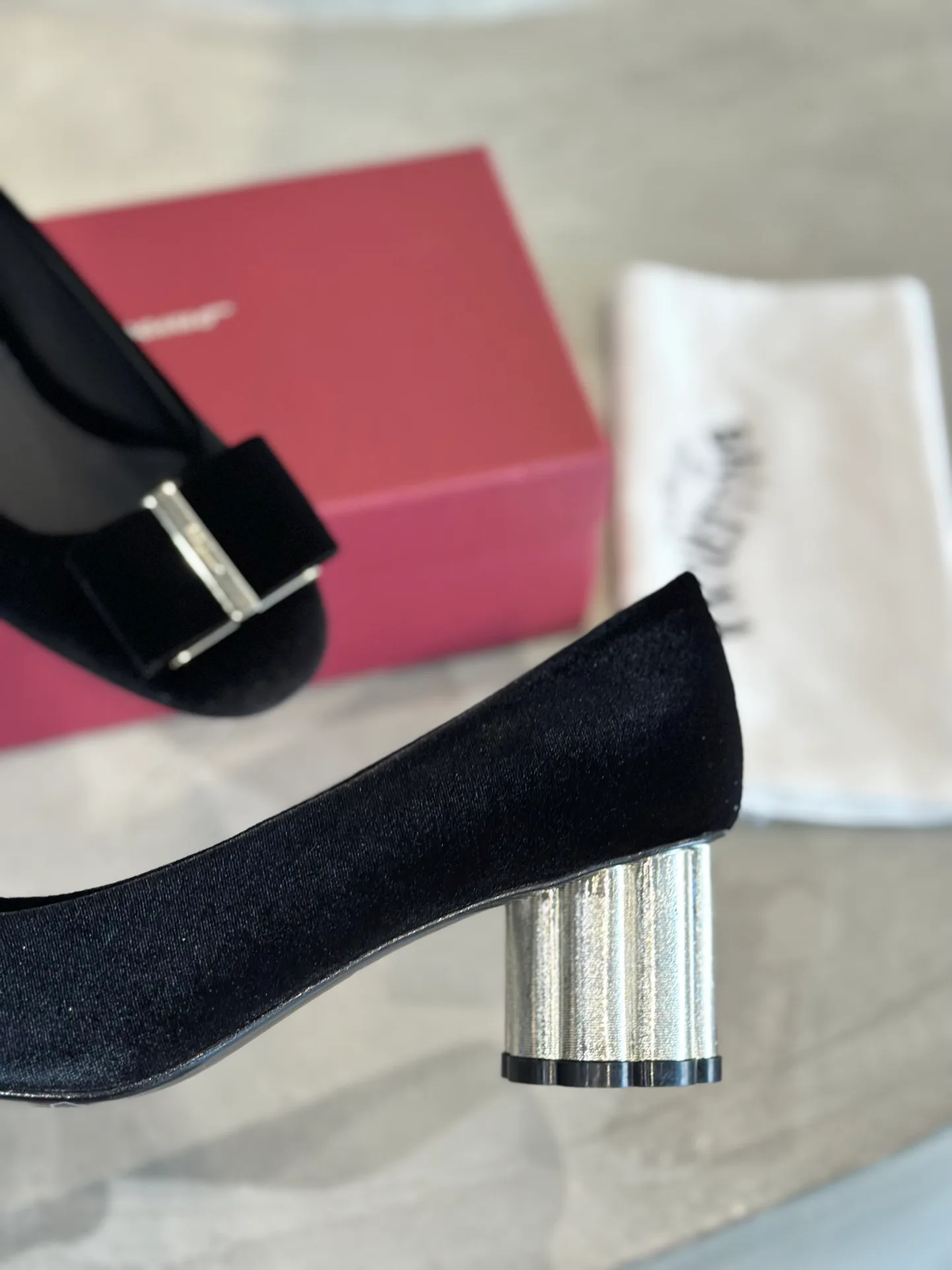 Туфли Женские Salvatore Ferragamo 11675410