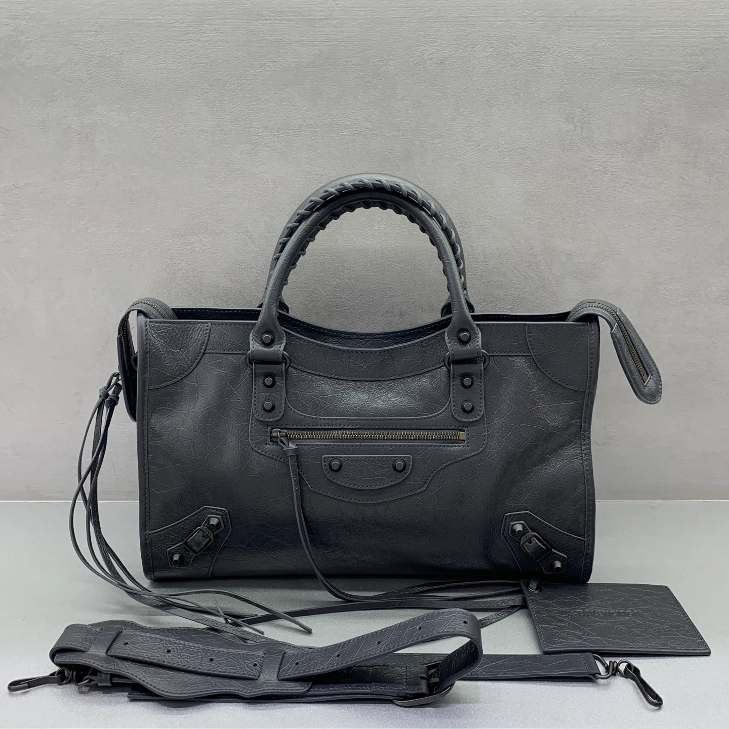 Классические Сумки Женские Balenciaga 18135966