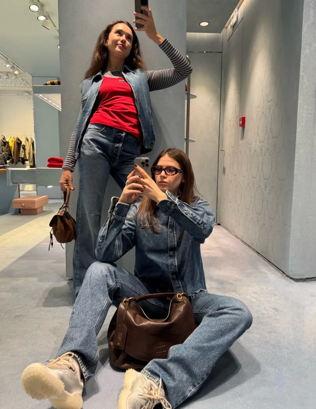 Джинсы Женские Miu Miu 19415490