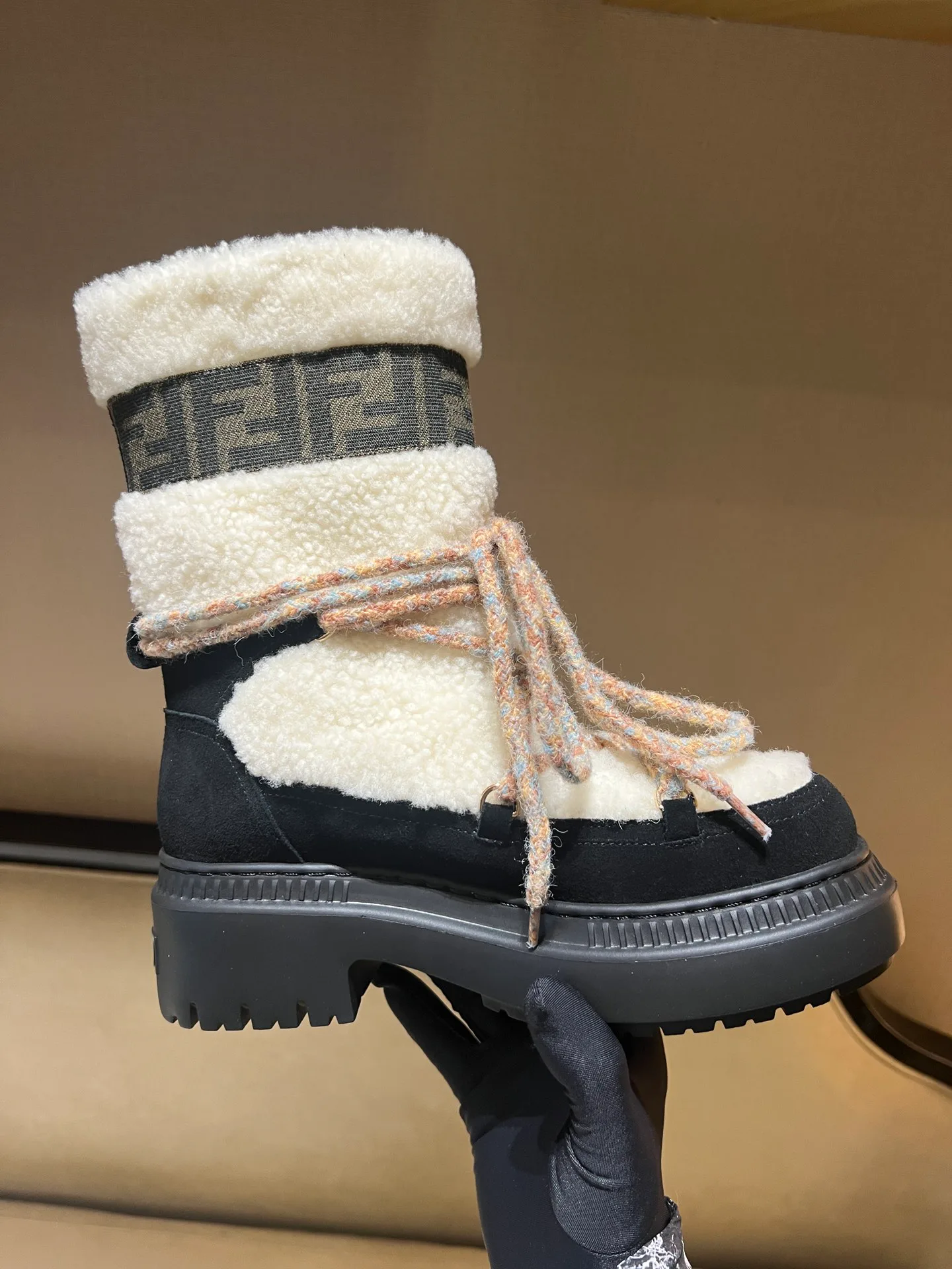 Угги Женские Fendi 1408715