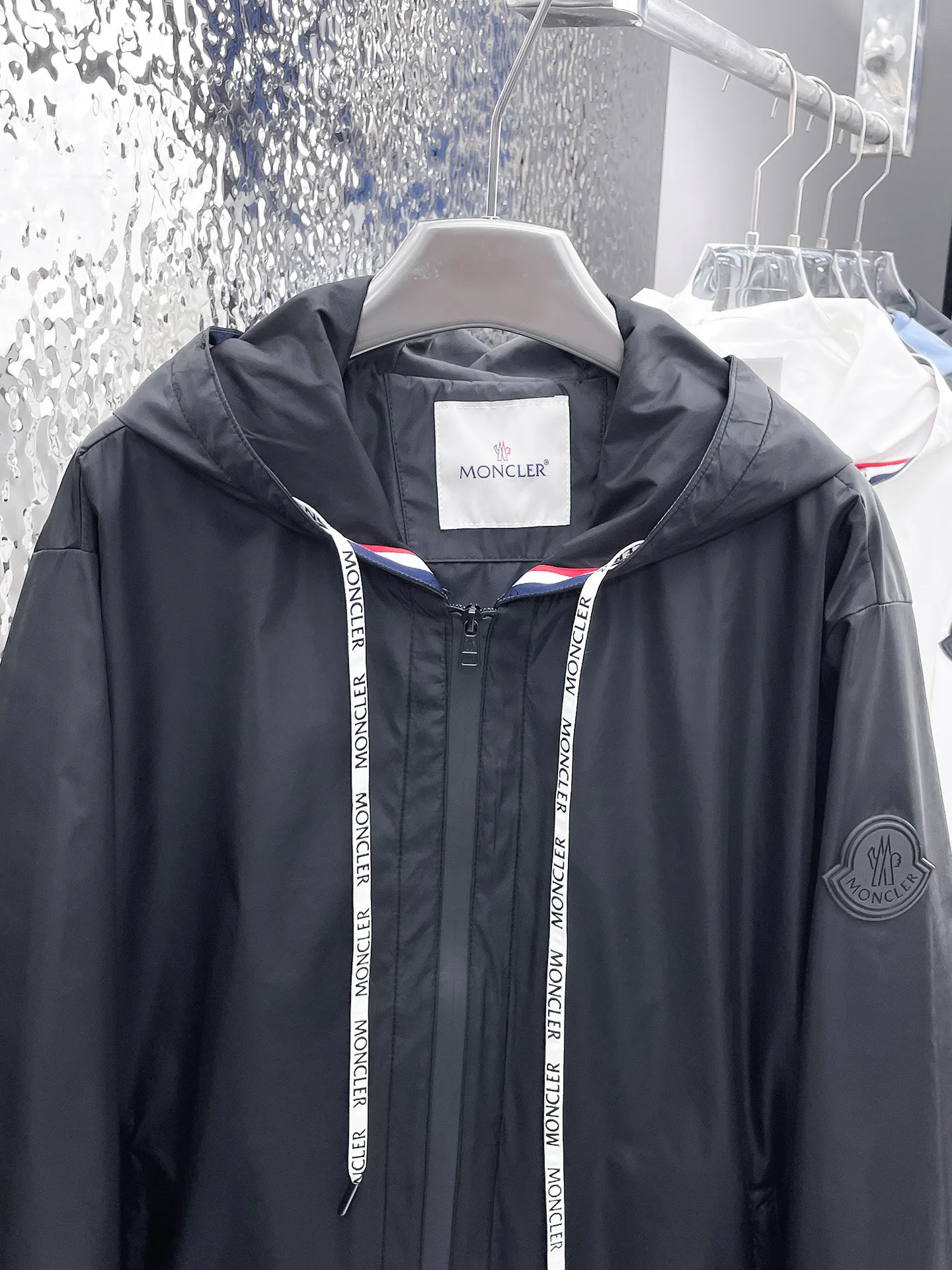 Куртки И Пуховики Мужские Moncler 9352298